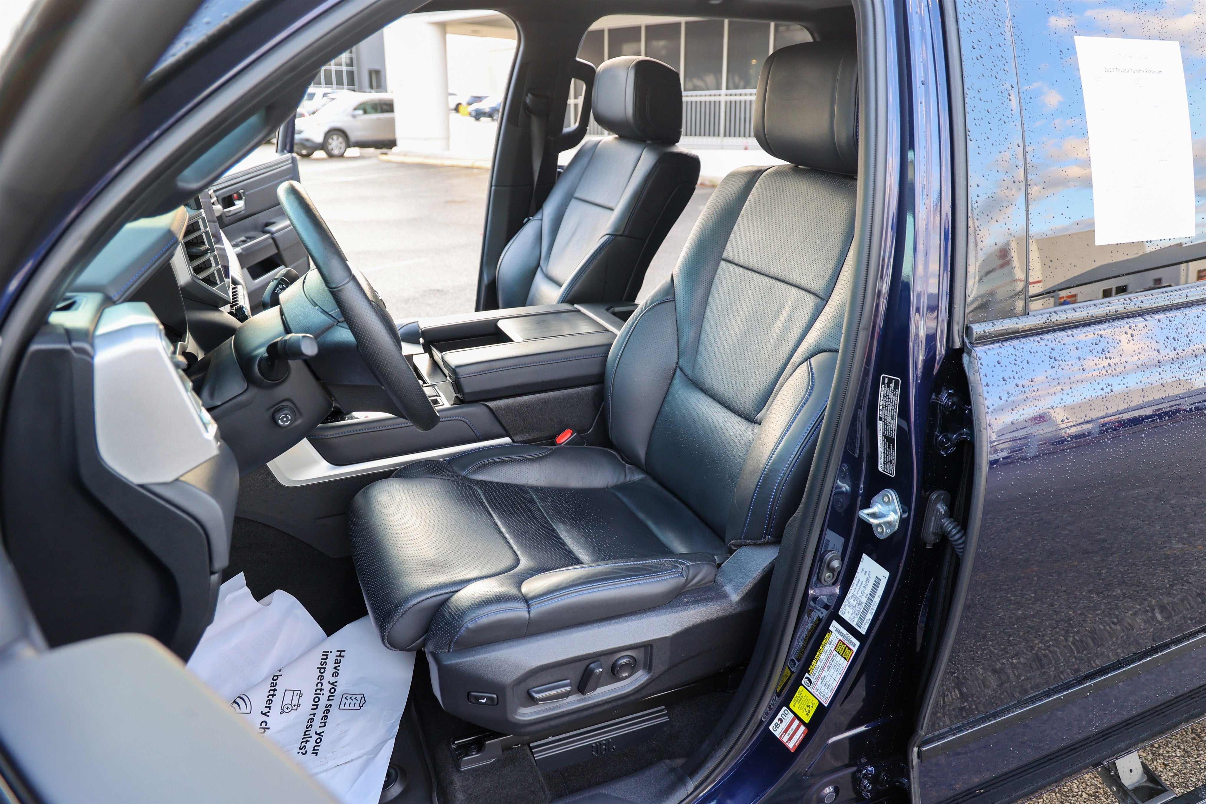 2023 Toyota TUNDRA 4X4 Platinum