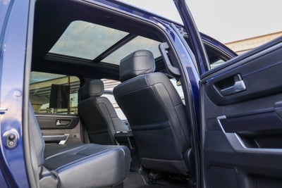 2023 Toyota TUNDRA 4X4 Platinum