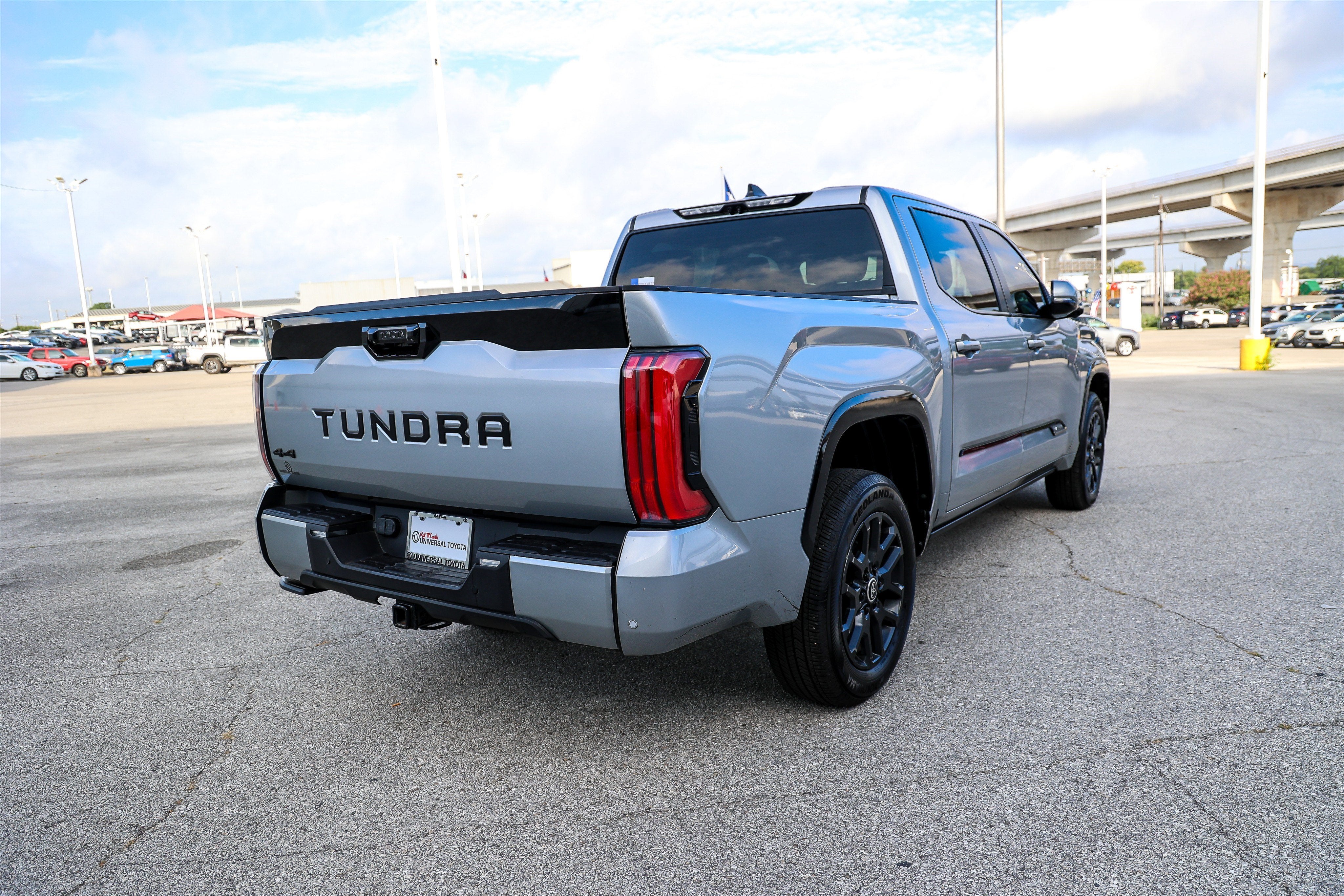 2024 Toyota Tundra Platinum