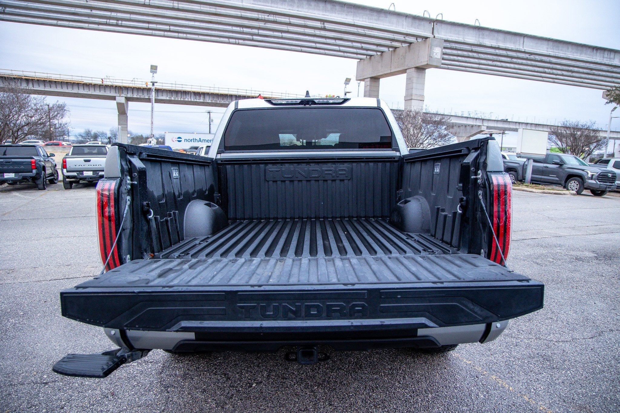 2023 Toyota TUNDRA 4X4 Platinum