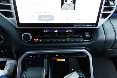 2023 Toyota TUNDRA 4X4 Platinum