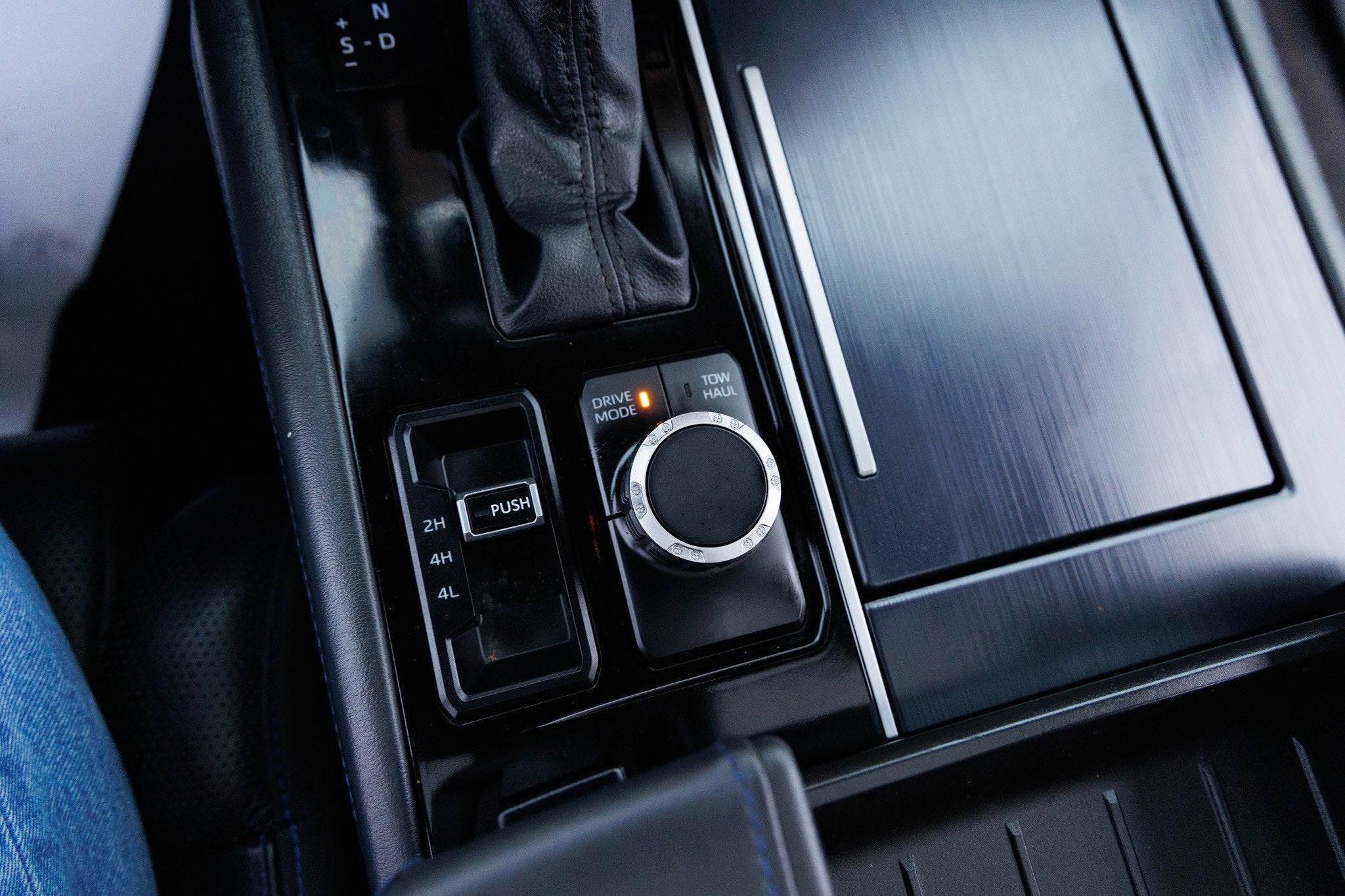 2023 Toyota TUNDRA 4X4 Platinum