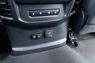 2023 Toyota TUNDRA 4X4 Platinum