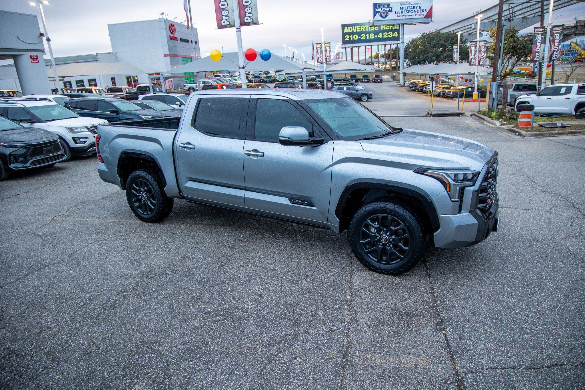 2023 Toyota TUNDRA 4X4 Platinum