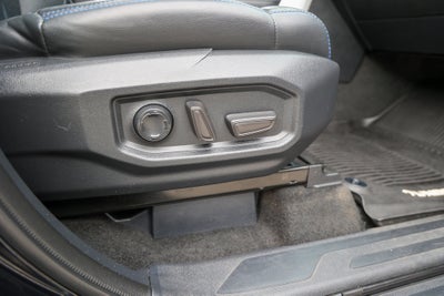 2023 Toyota TUNDRA 4X4 Platinum