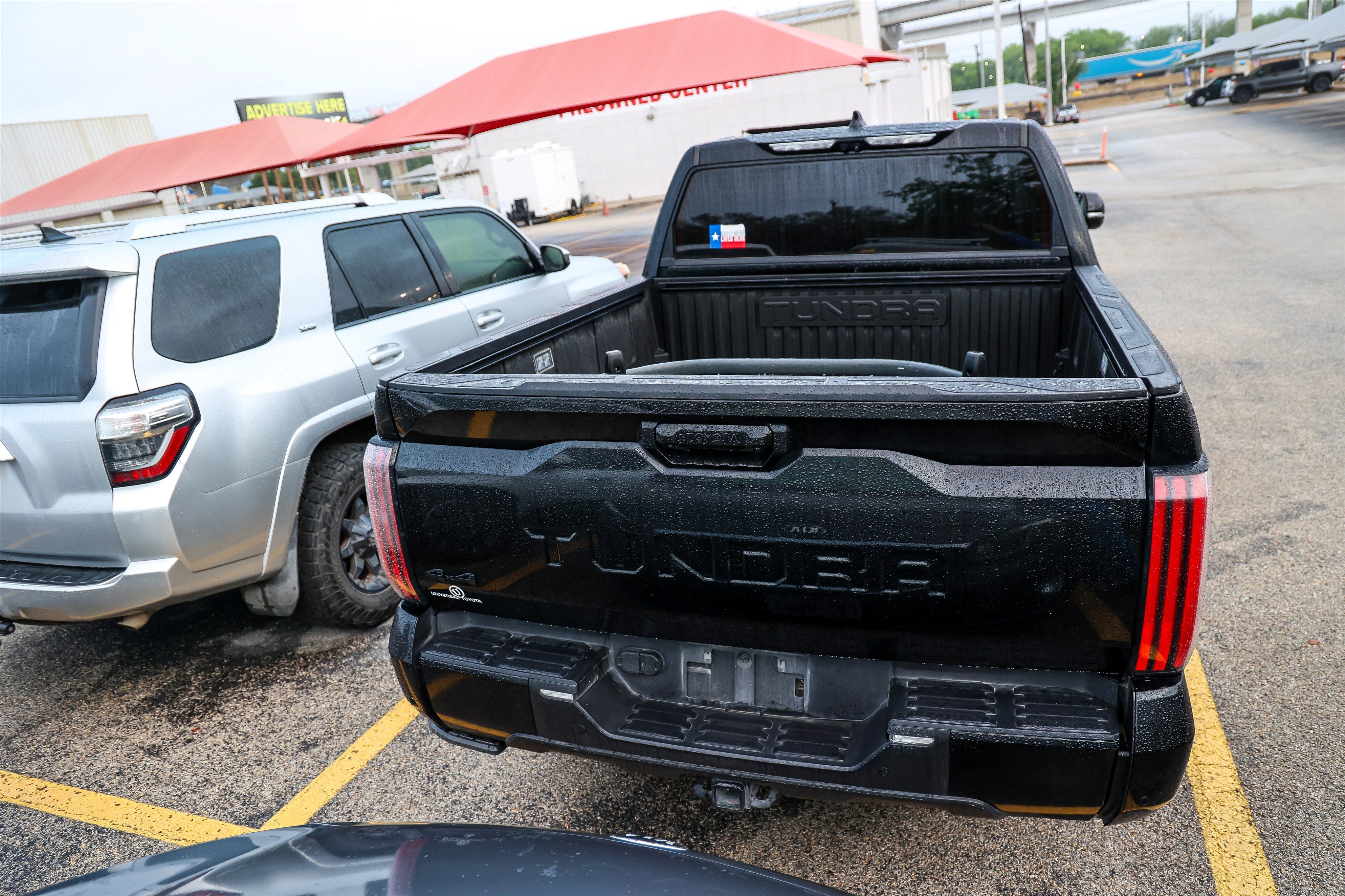 2023 Toyota TUNDRA 4X4 Platinum