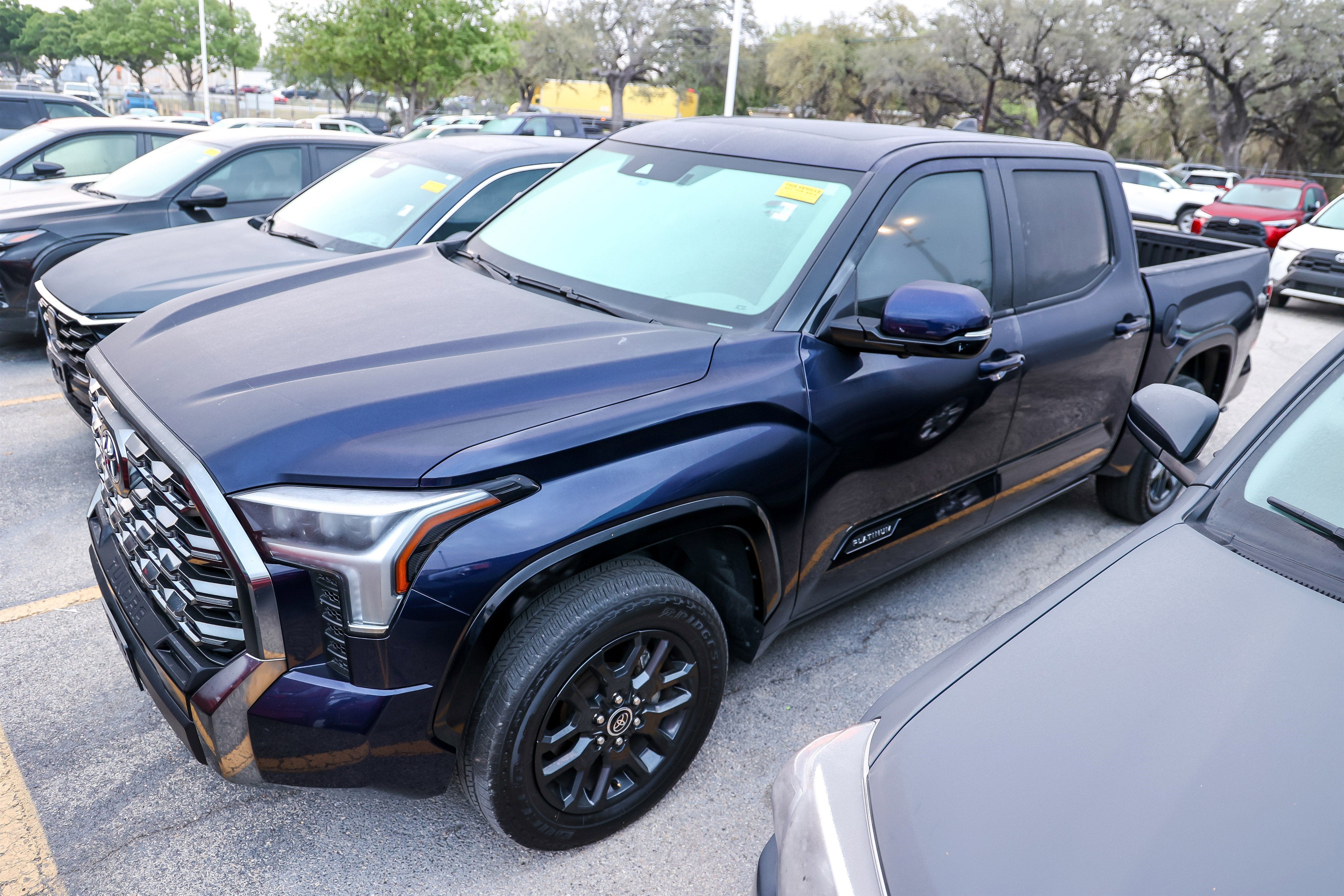 2023 Toyota TUNDRA 4X4 Platinum