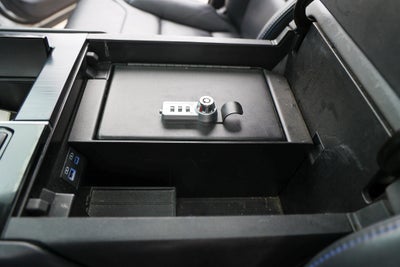2023 Toyota TUNDRA 4X4 Platinum
