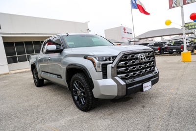 2023 Toyota TUNDRA 4X4 Platinum