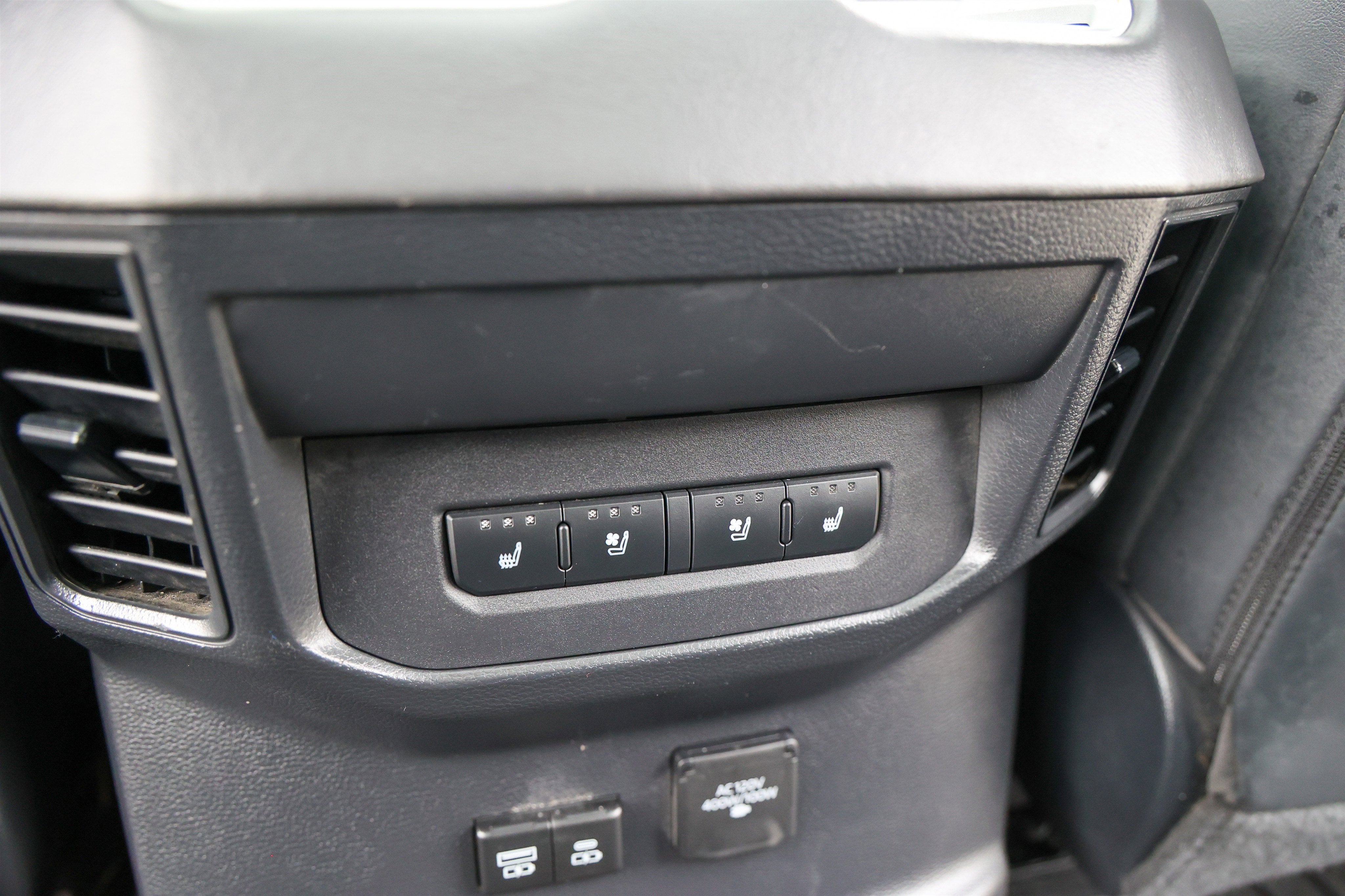 2023 Toyota TUNDRA 4X4 Platinum