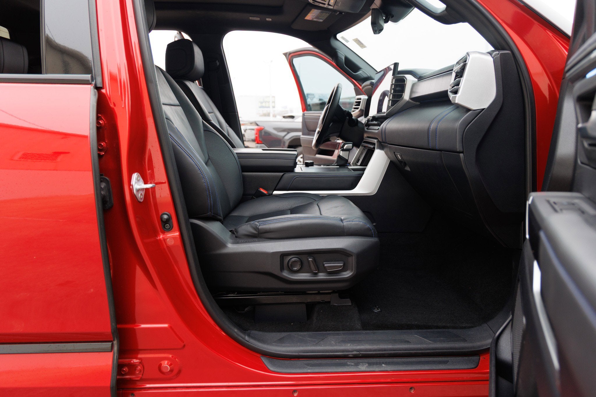 2023 Toyota TUNDRA HV 4X2 Platinum Hybrid