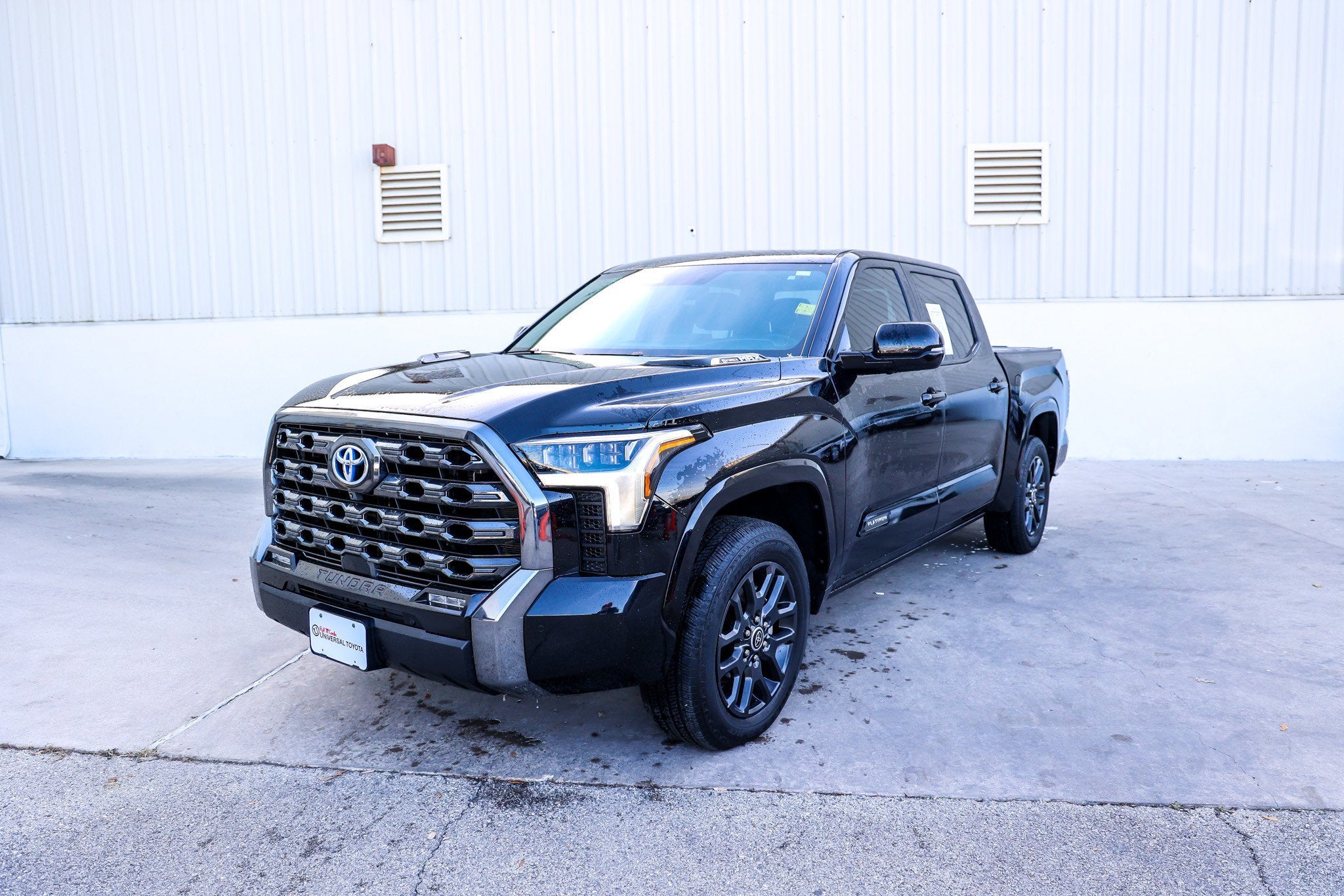 2023 Toyota TUNDRA HV 4X4 Platinum Hybrid
