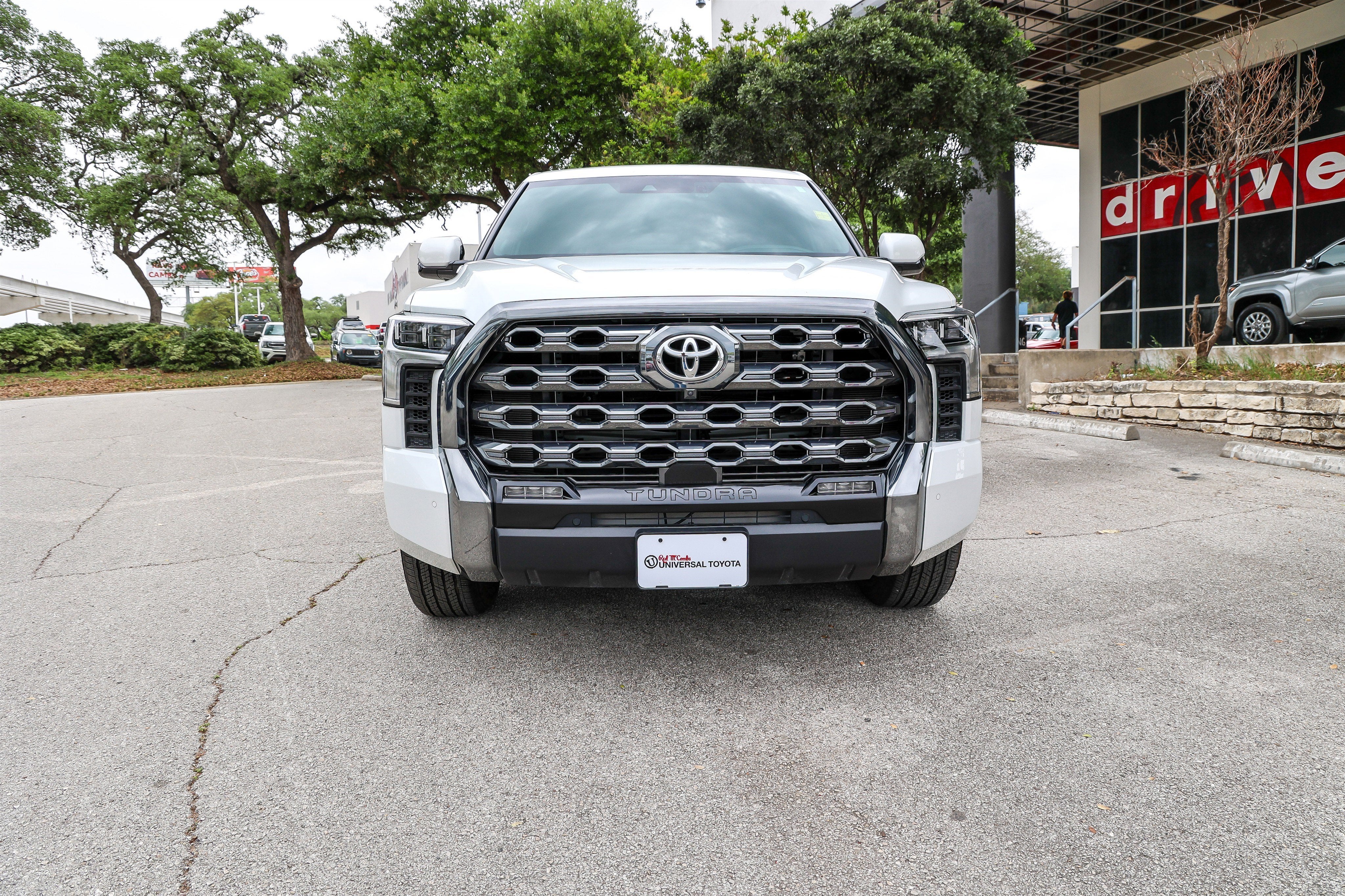 2025 Toyota TUNDRA HV 4X4 Platinum Hybrid