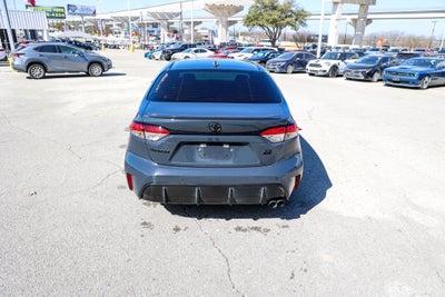 2025 Toyota COROLLA SE