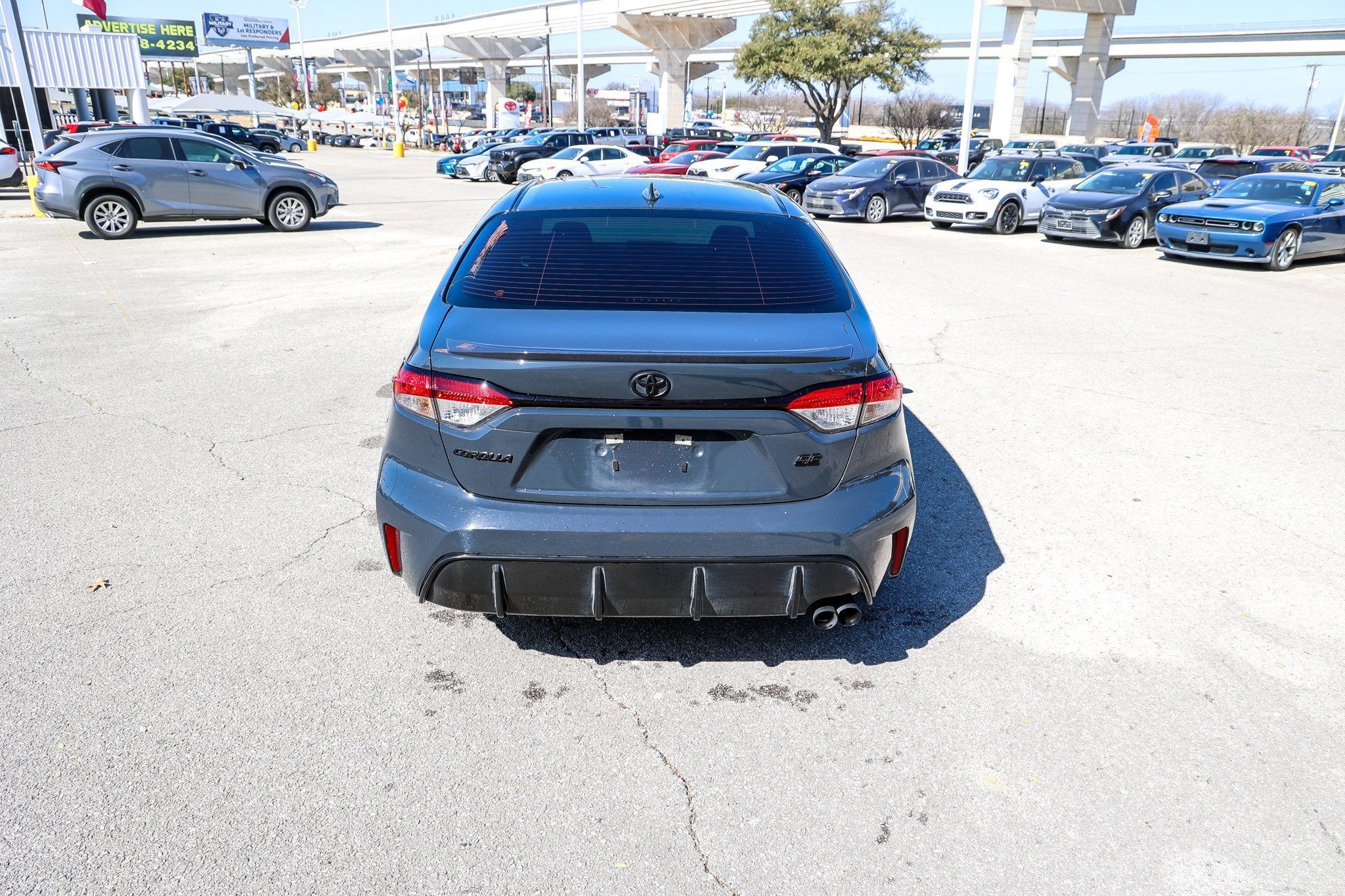 2025 Toyota COROLLA SE