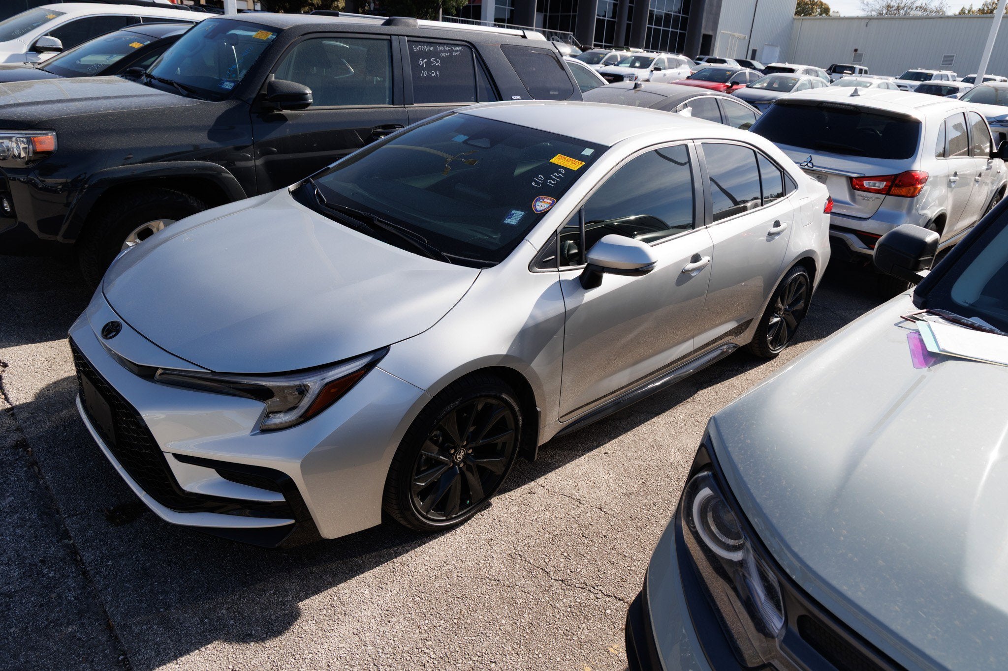 2025 Toyota COROLLA SE