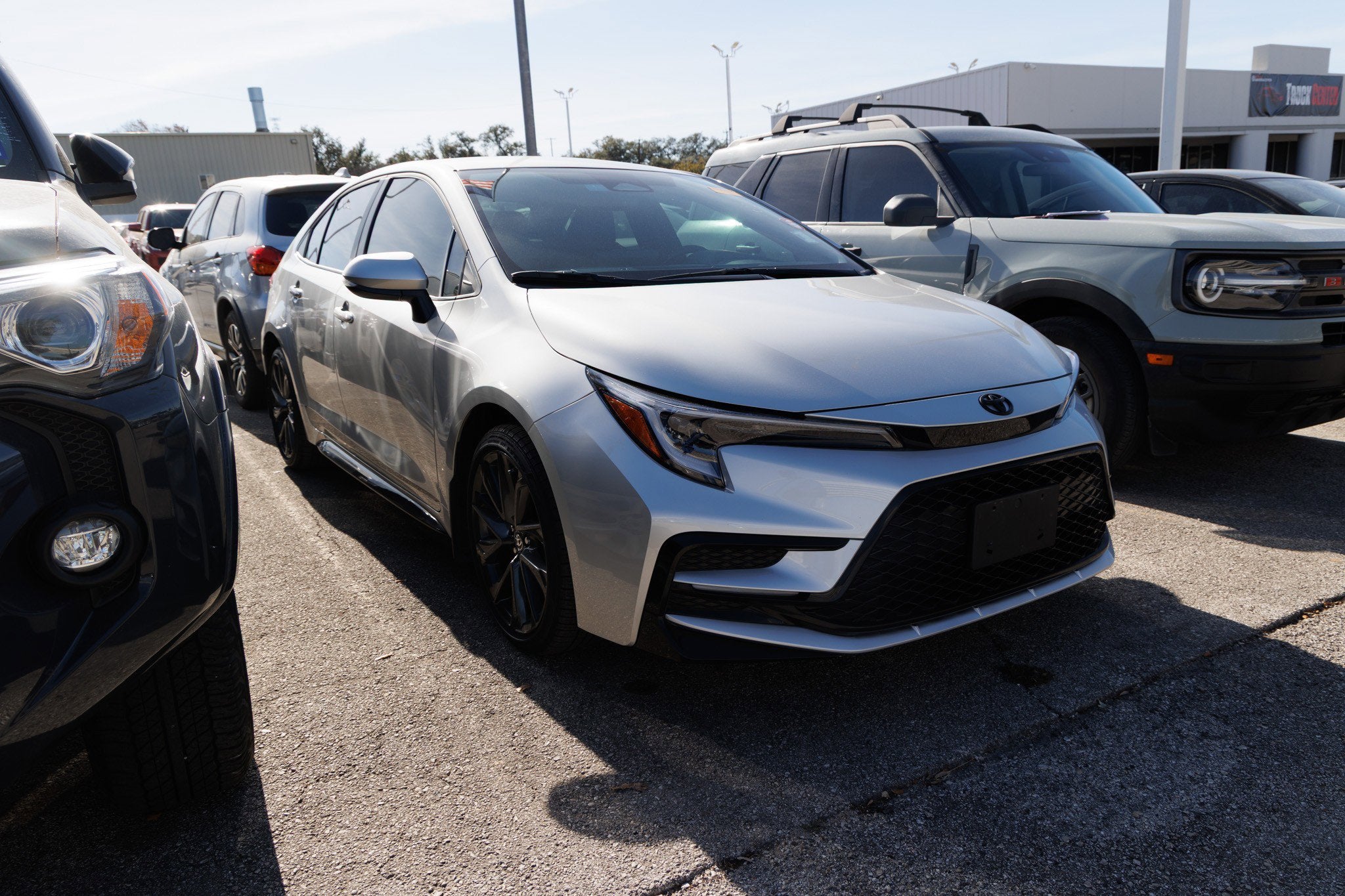 2025 Toyota COROLLA SE