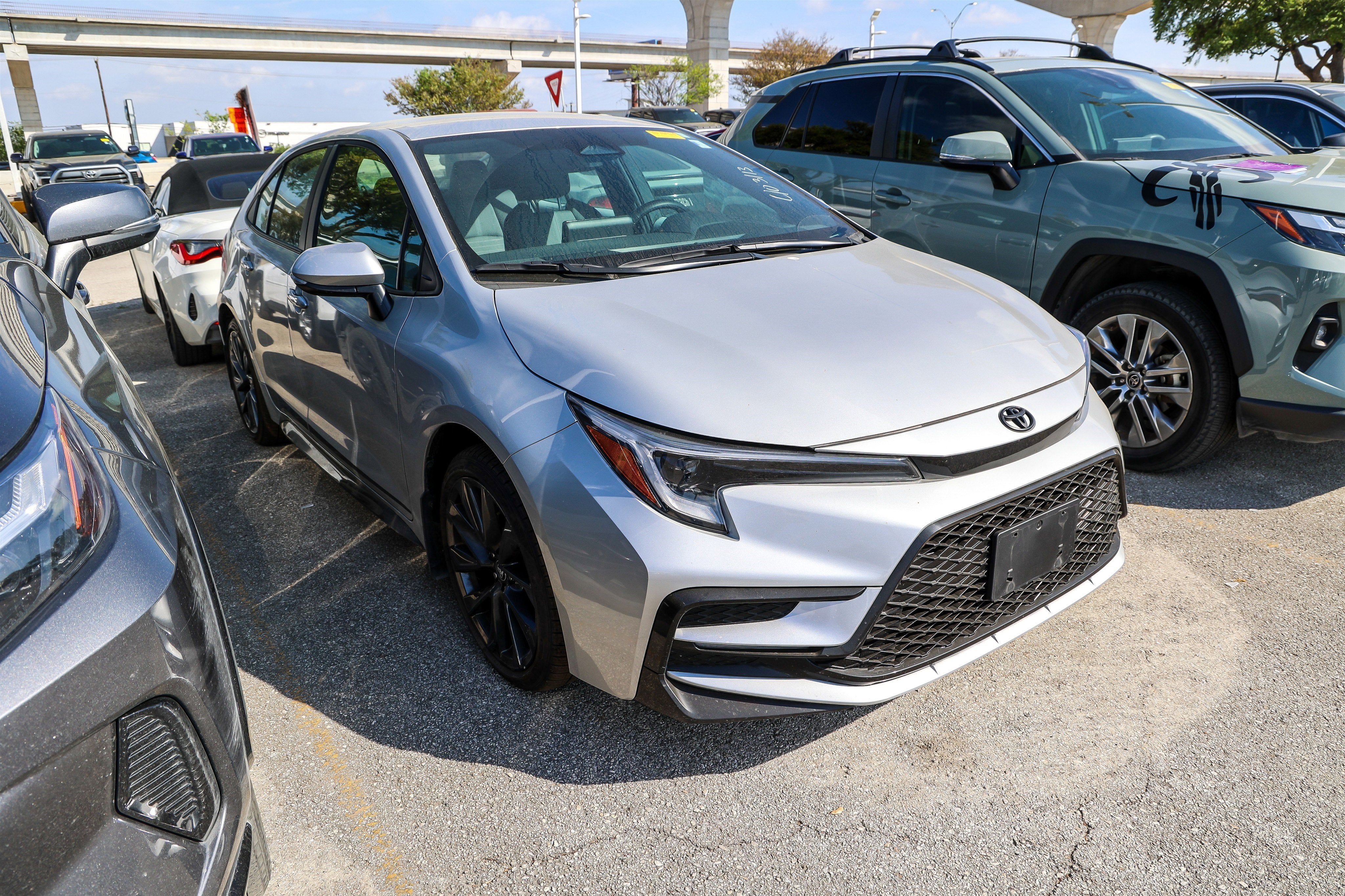 2026 Toyota COROLLA SE
