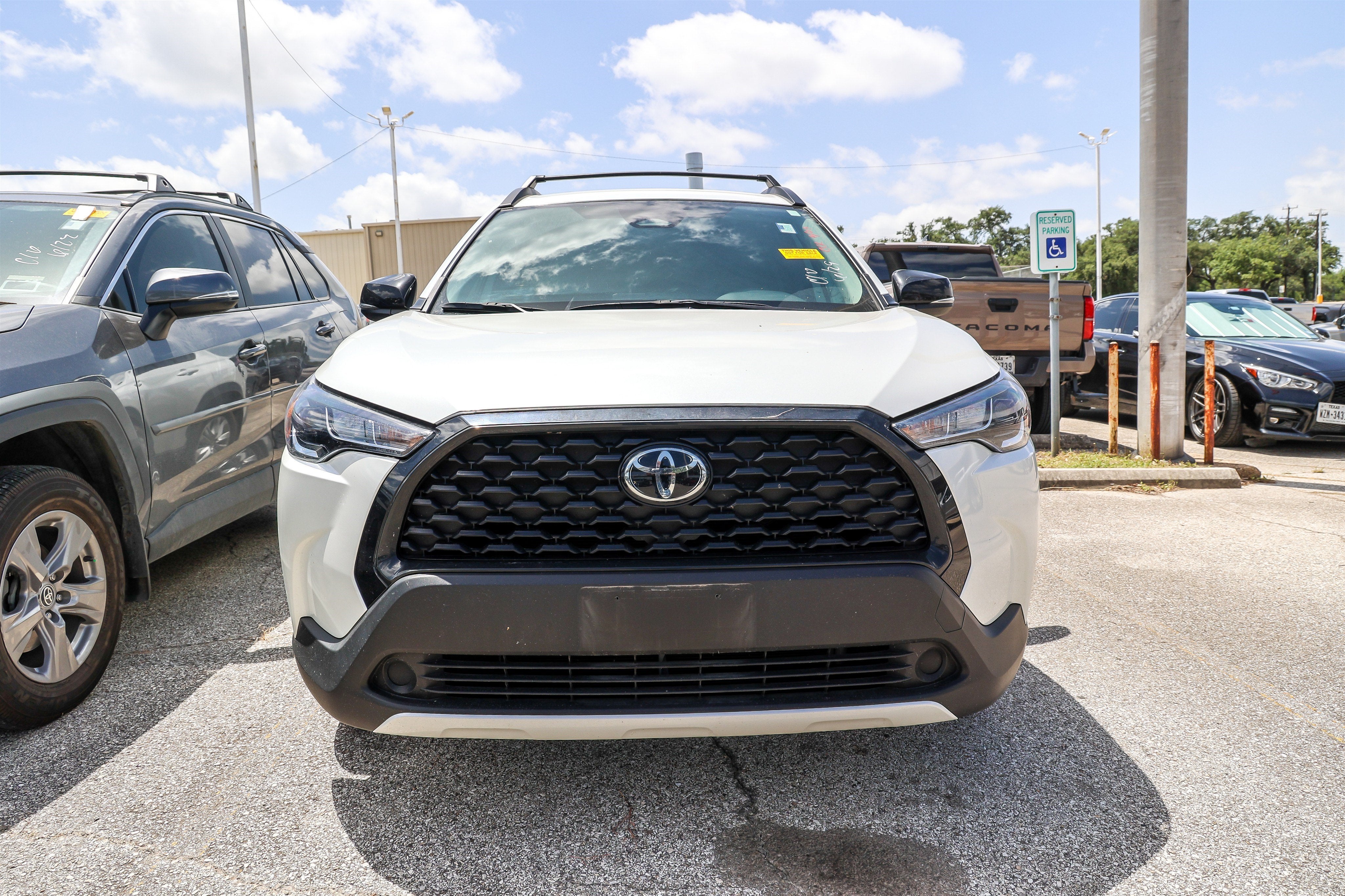 2025 Toyota Corolla Cross LE