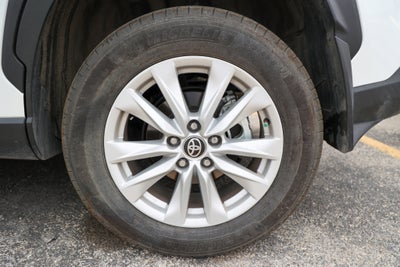 2025 Toyota Corolla Cross LE