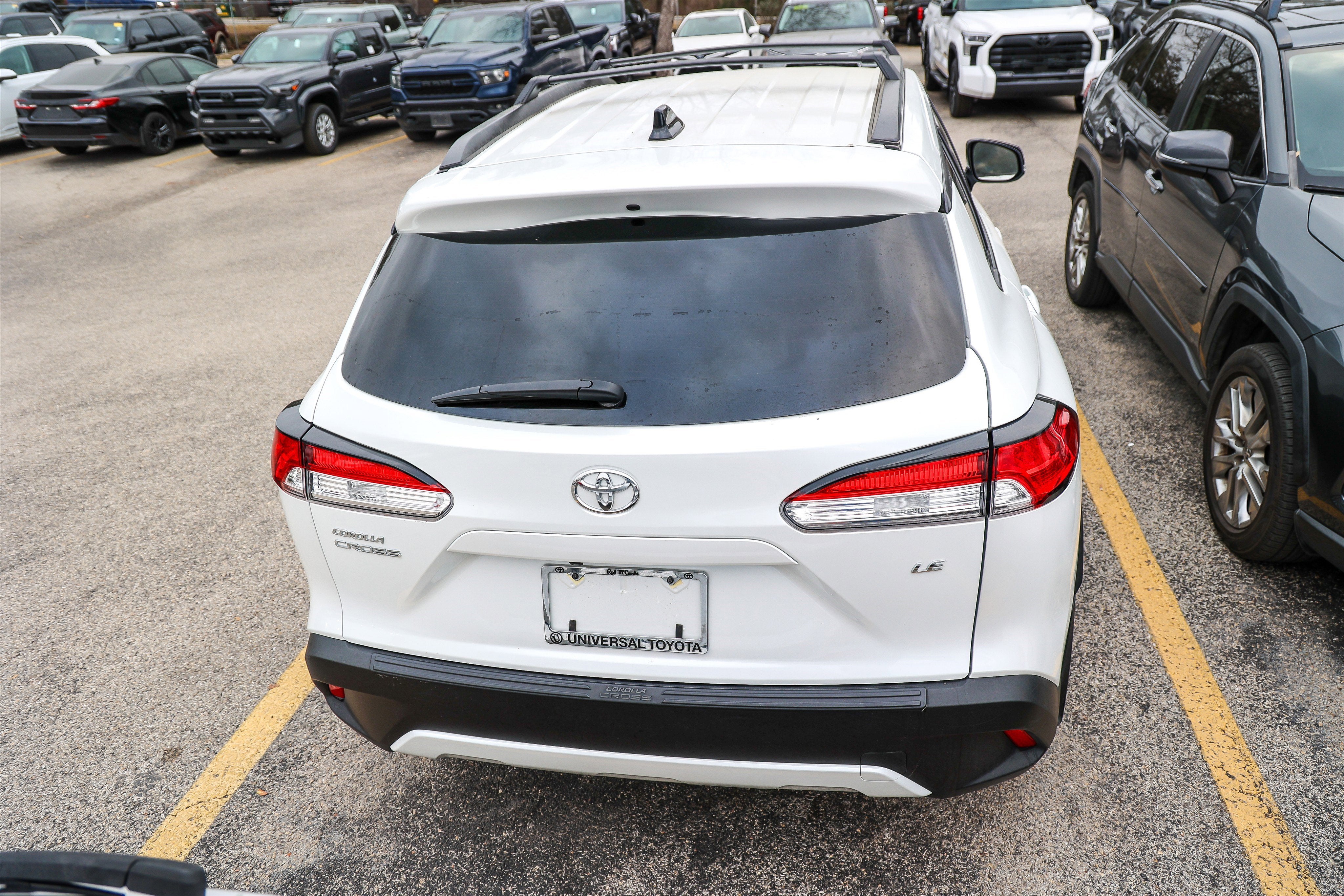 2025 Toyota Corolla Cross LE