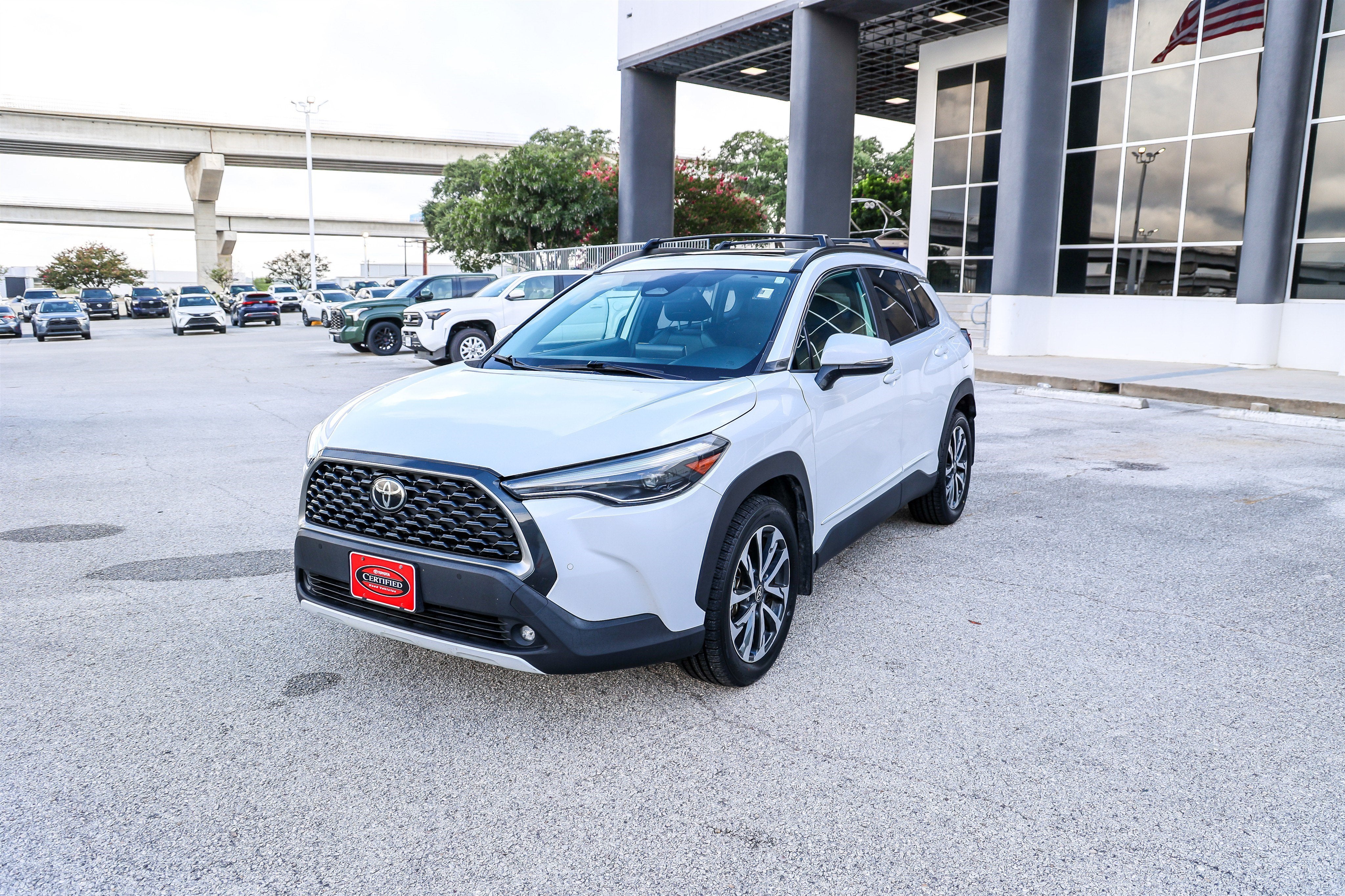 2023 Toyota Corolla Cross XLE