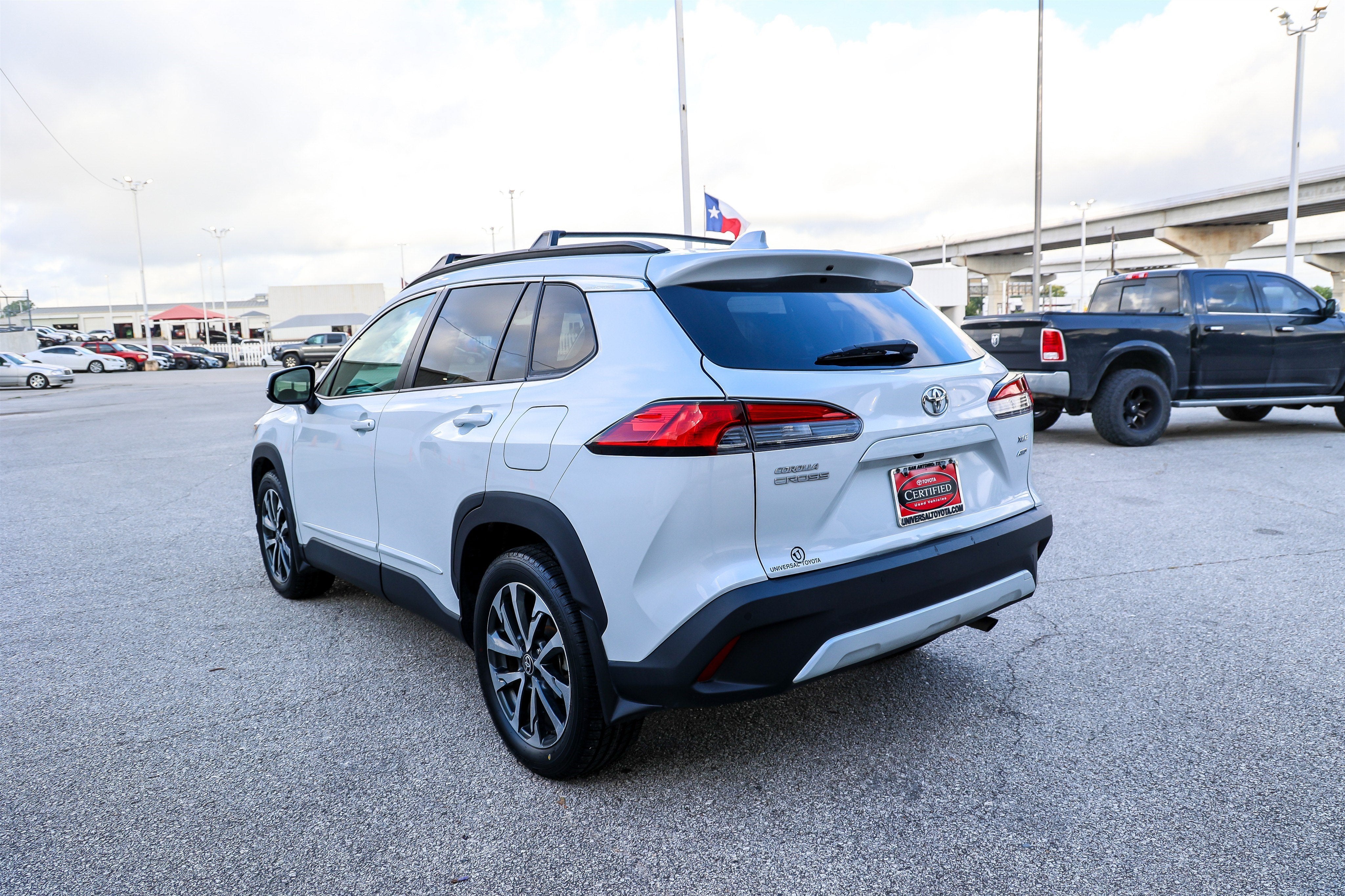 2023 Toyota Corolla Cross XLE