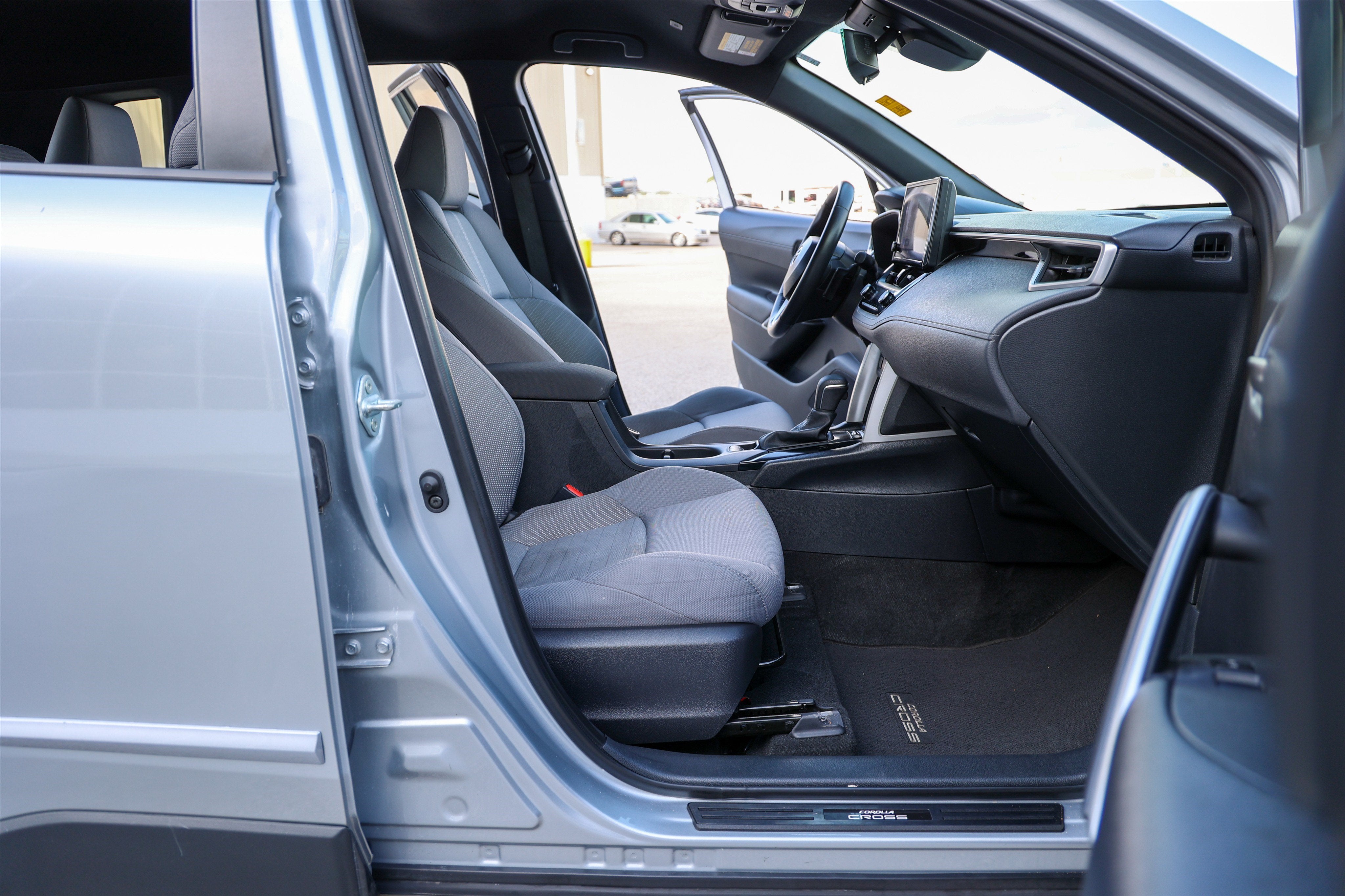 2024 Toyota Corolla Cross Hybrid Hybrid SE