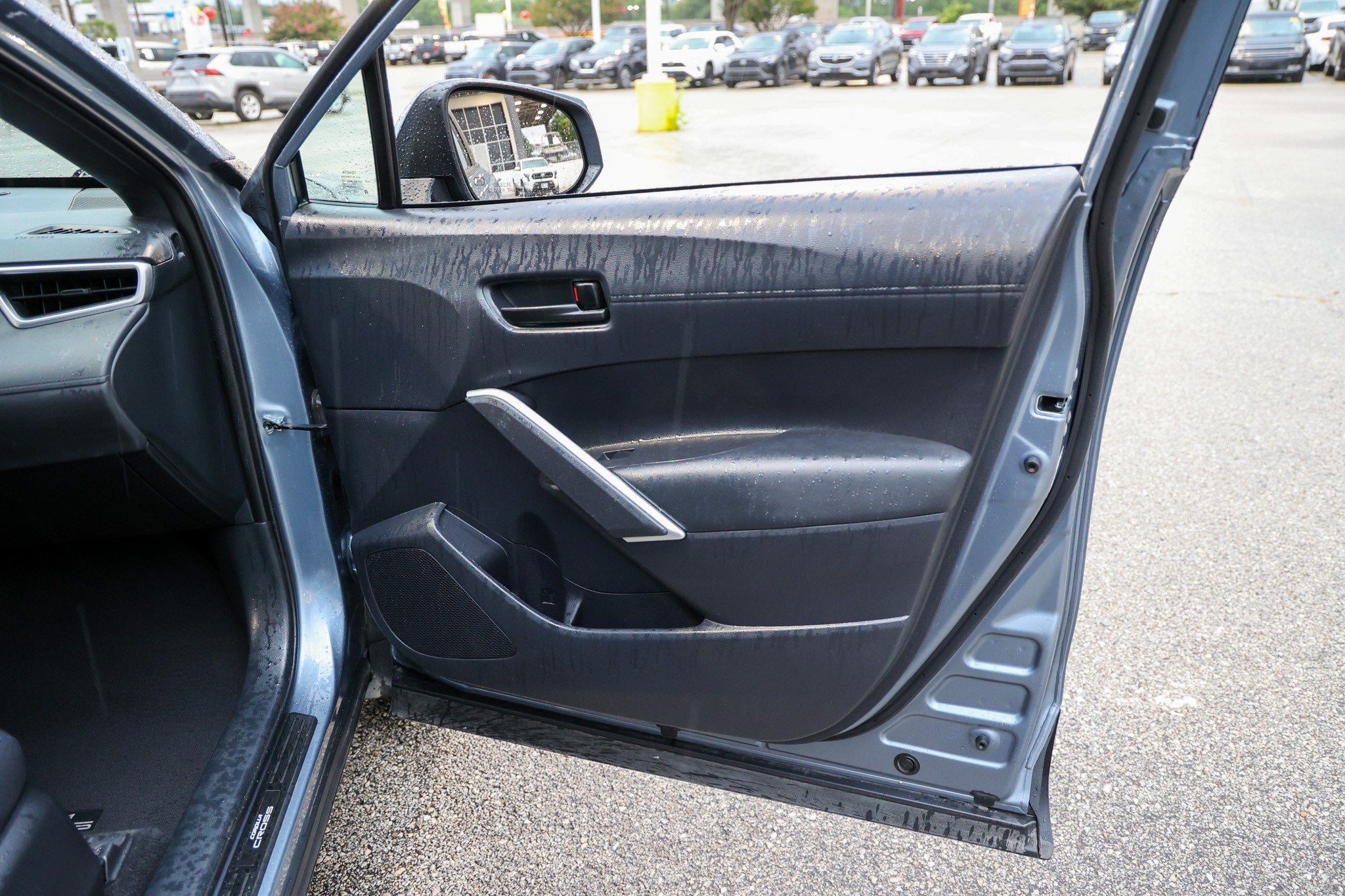2024 Toyota Corolla Cross Hybrid Hybrid SE