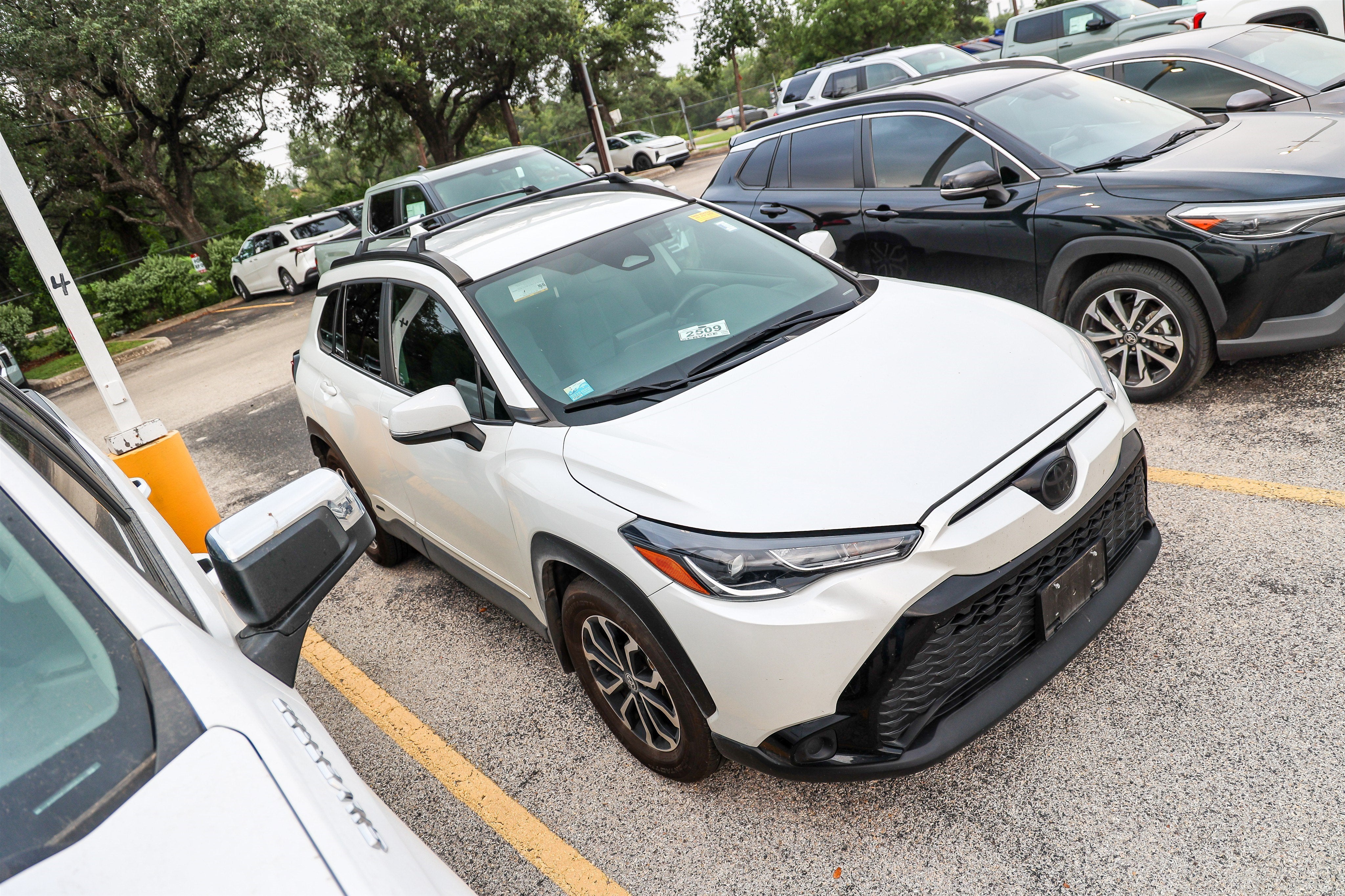 2024 Toyota Corolla Cross Hybrid Hybrid SE