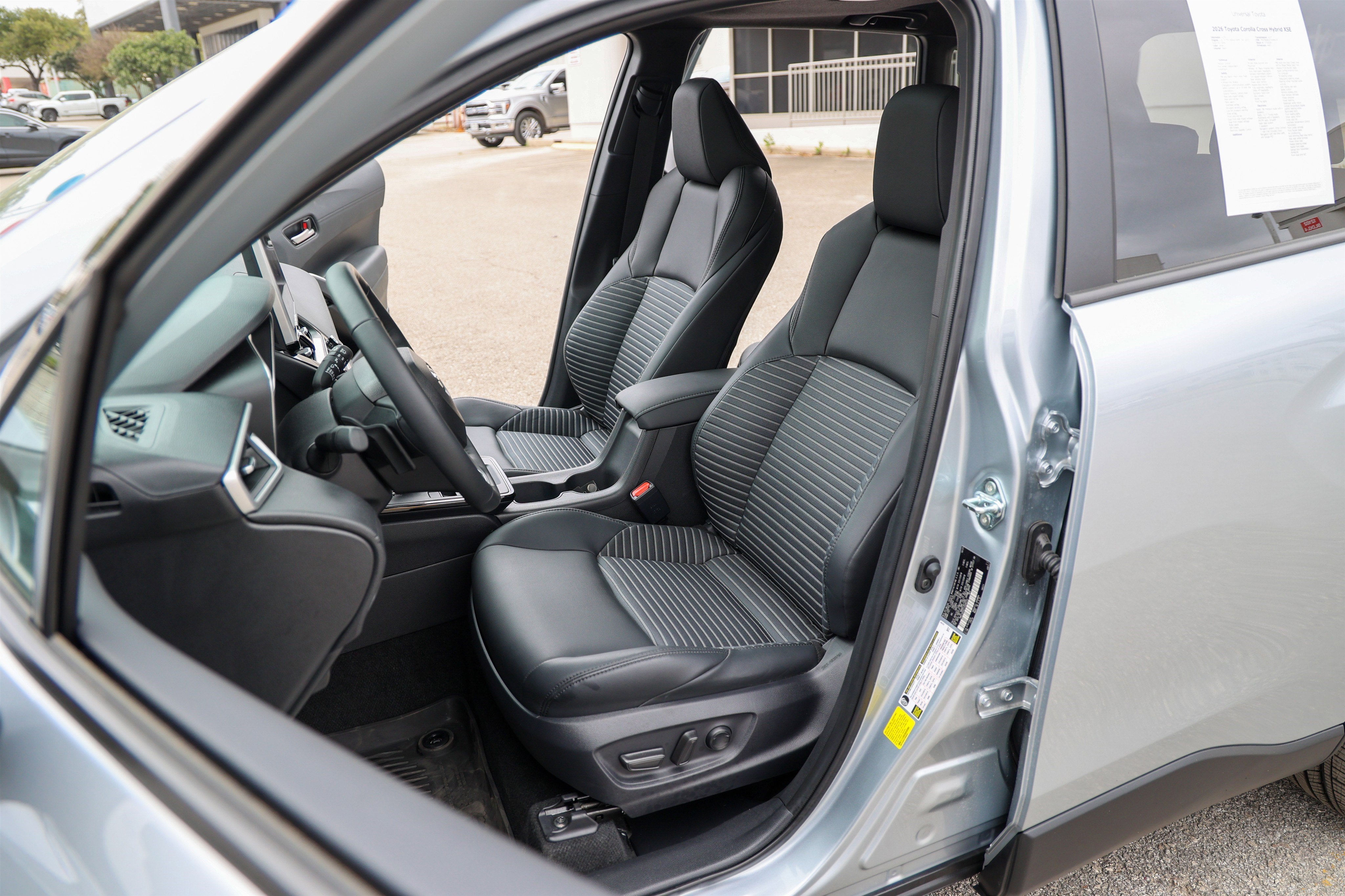 2026 Toyota COROLLA CROSS HV Hybrid XSE