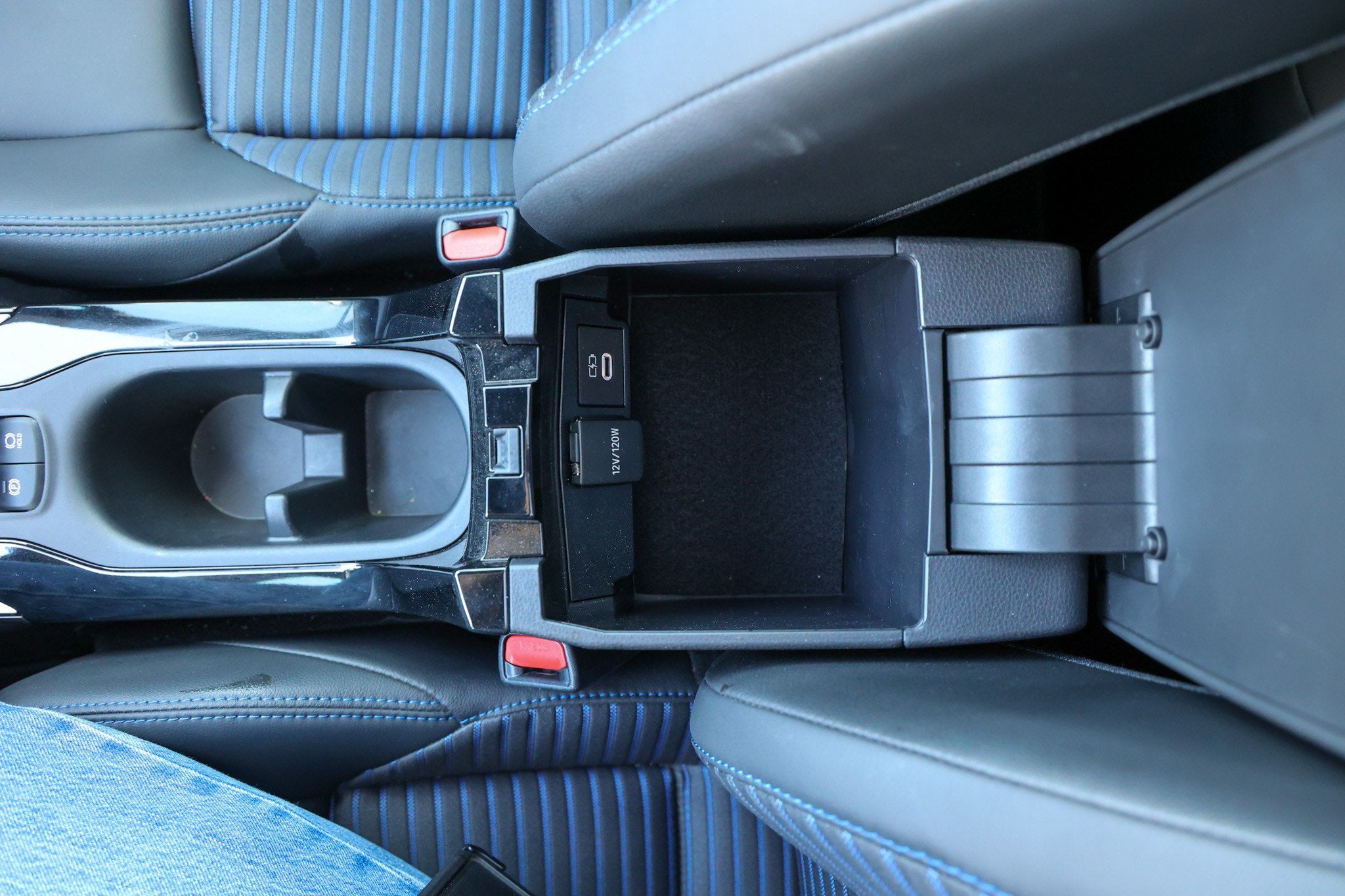 2025 Toyota Corolla Cross Hybrid Hybrid XSE