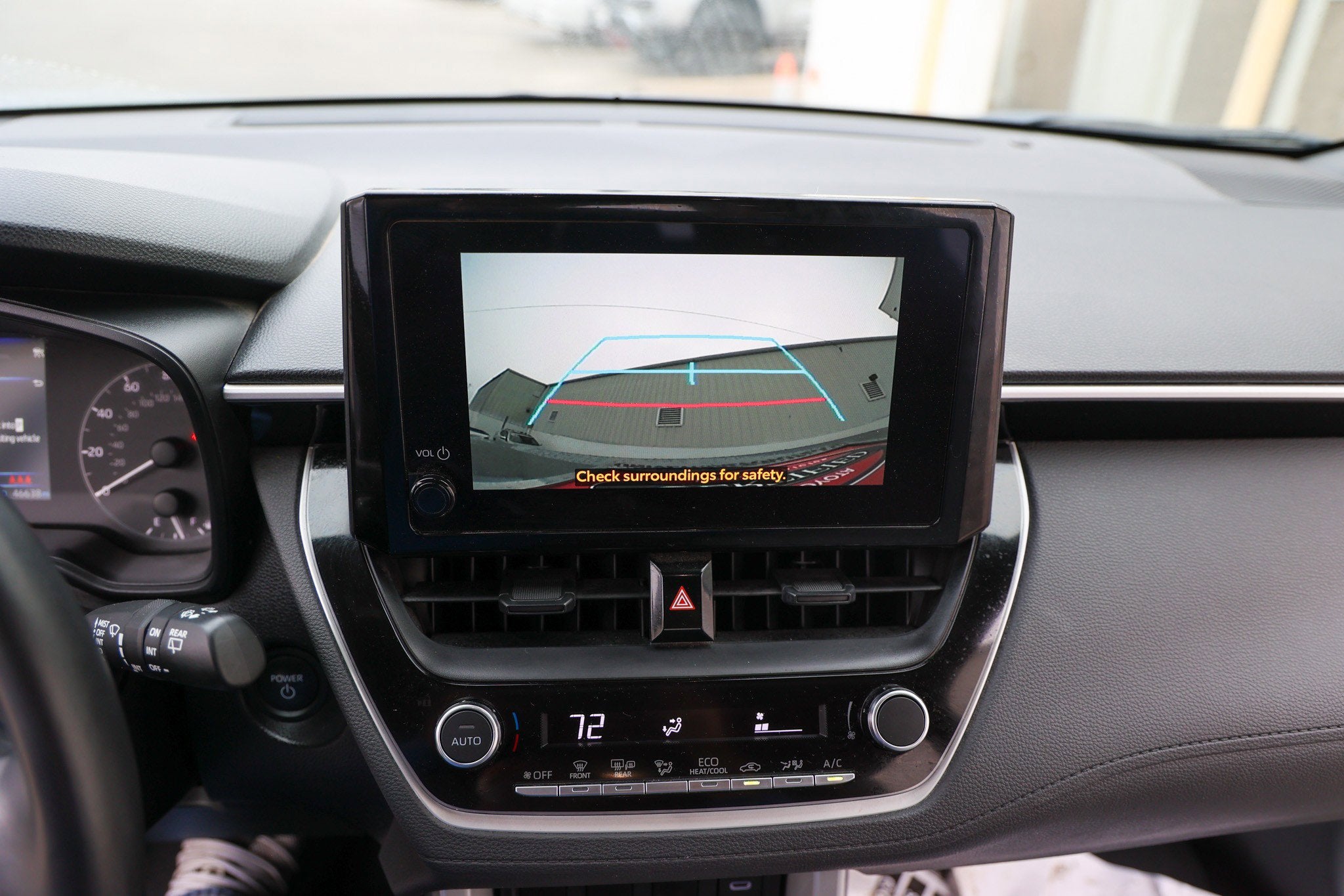 2024 Toyota COROLLA CROSS HV Hybrid SE