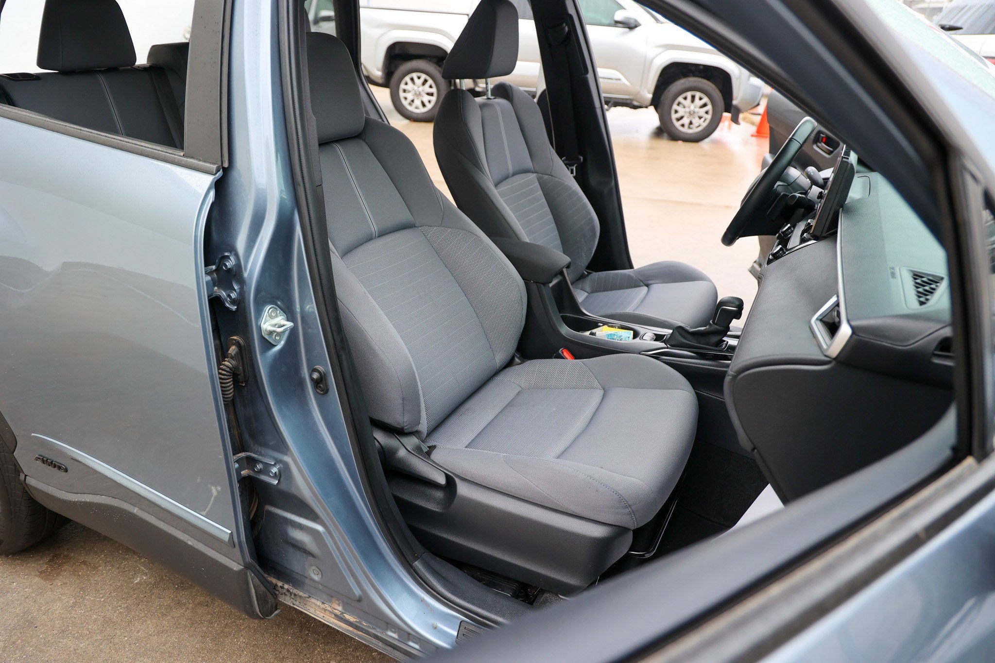 2024 Toyota COROLLA CROSS HV Hybrid SE