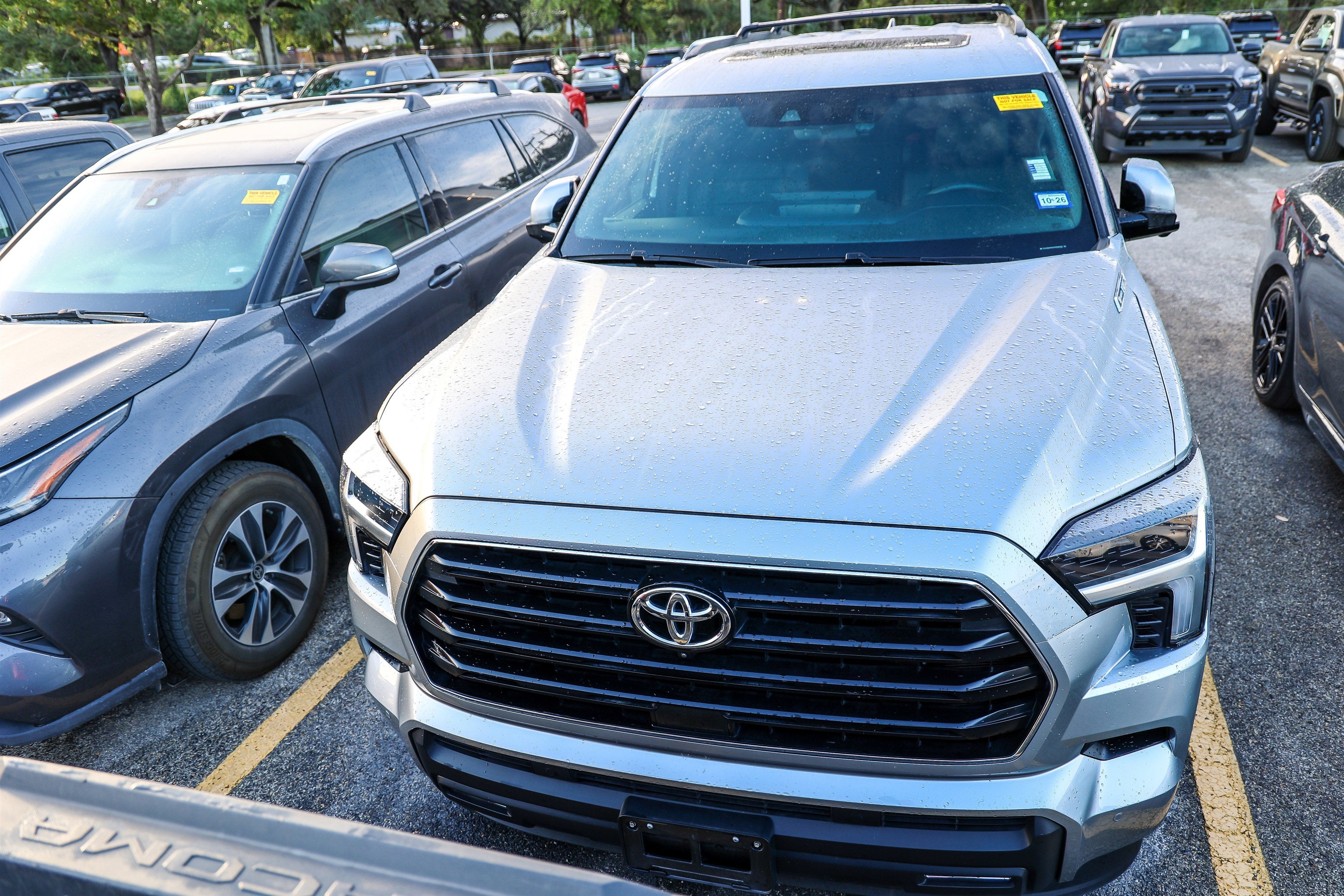 2025 Toyota Sequoia SR5