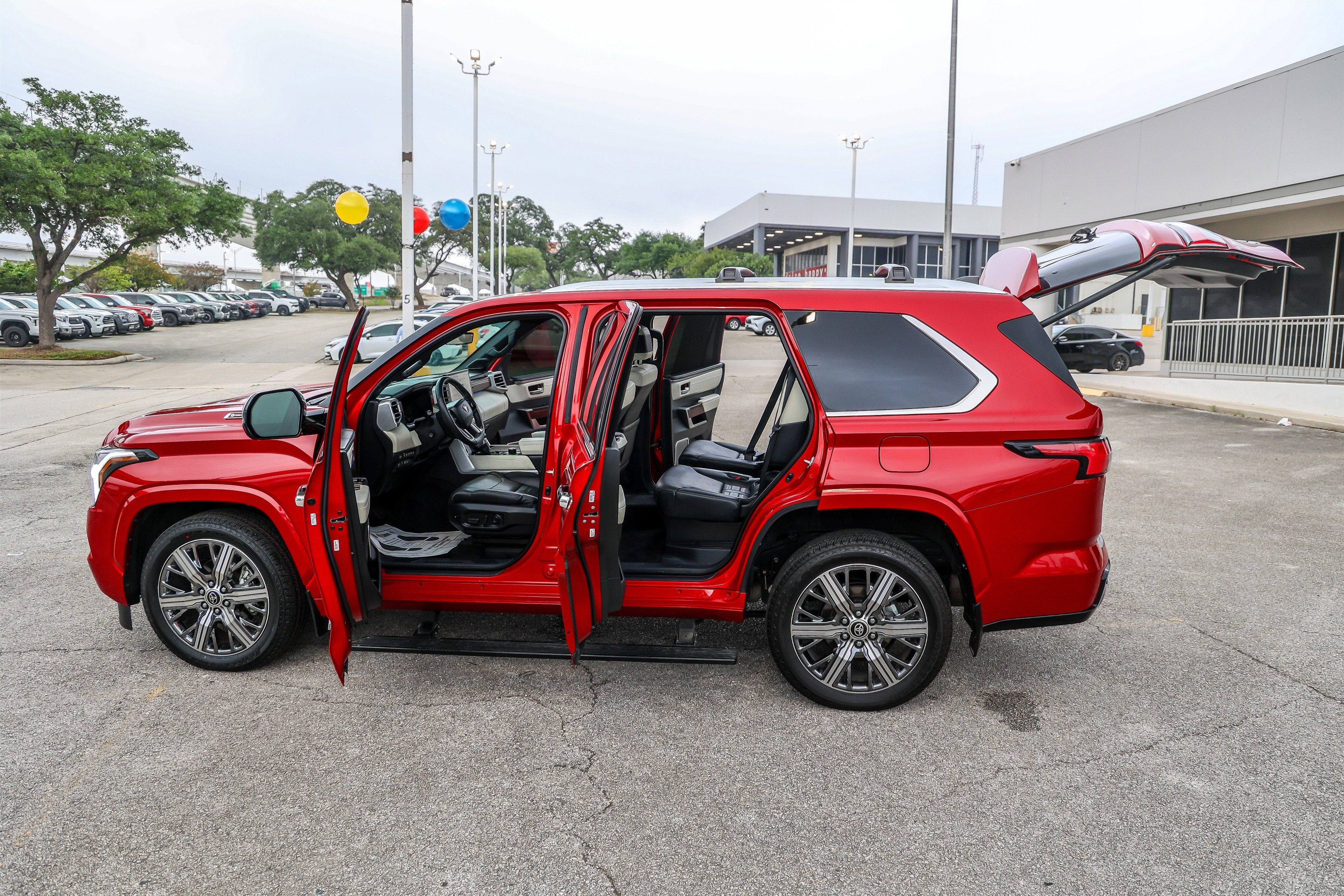 2024 Toyota SEQUOIA 4WD Capstone