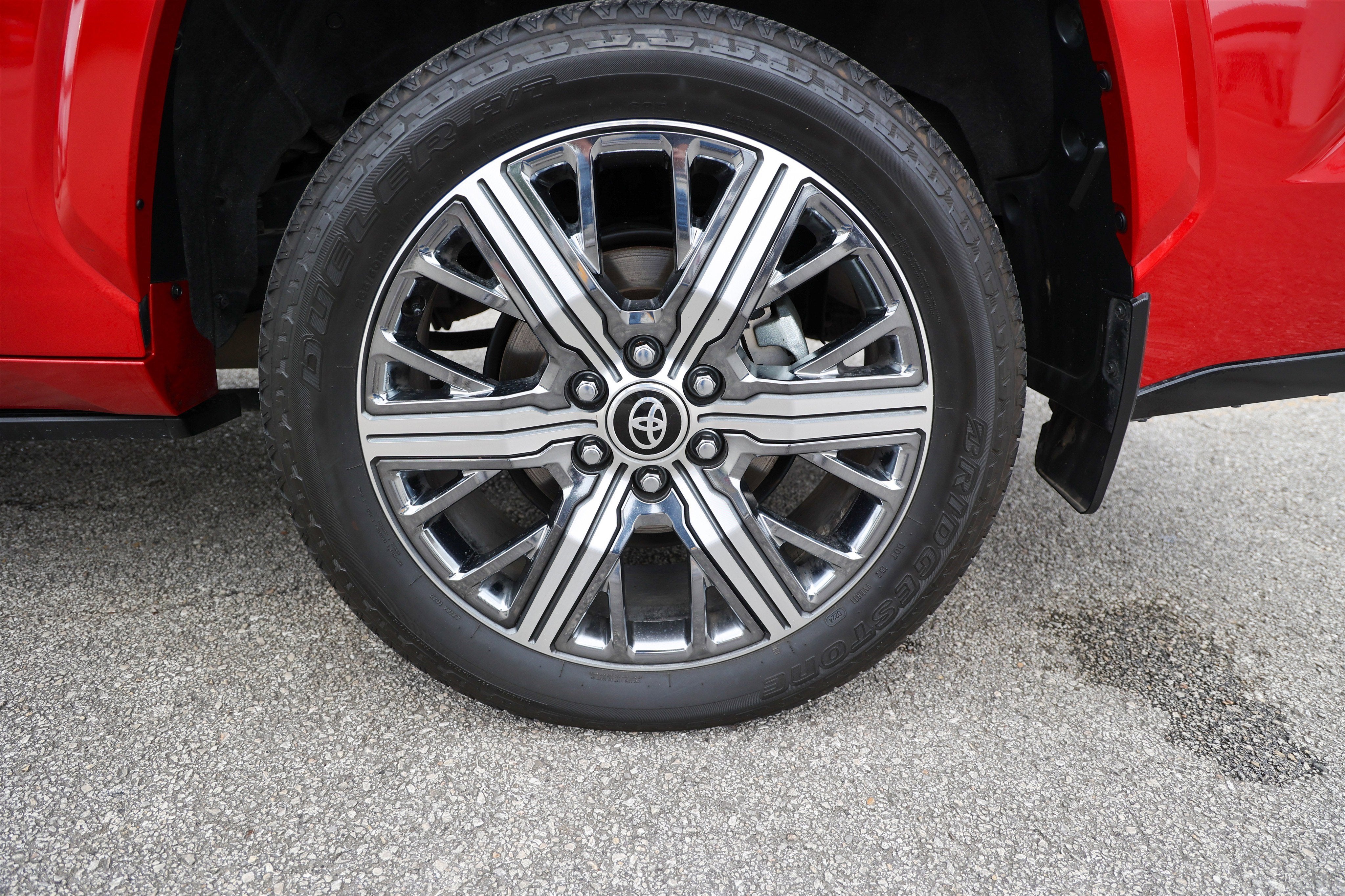 2024 Toyota SEQUOIA 4WD Capstone