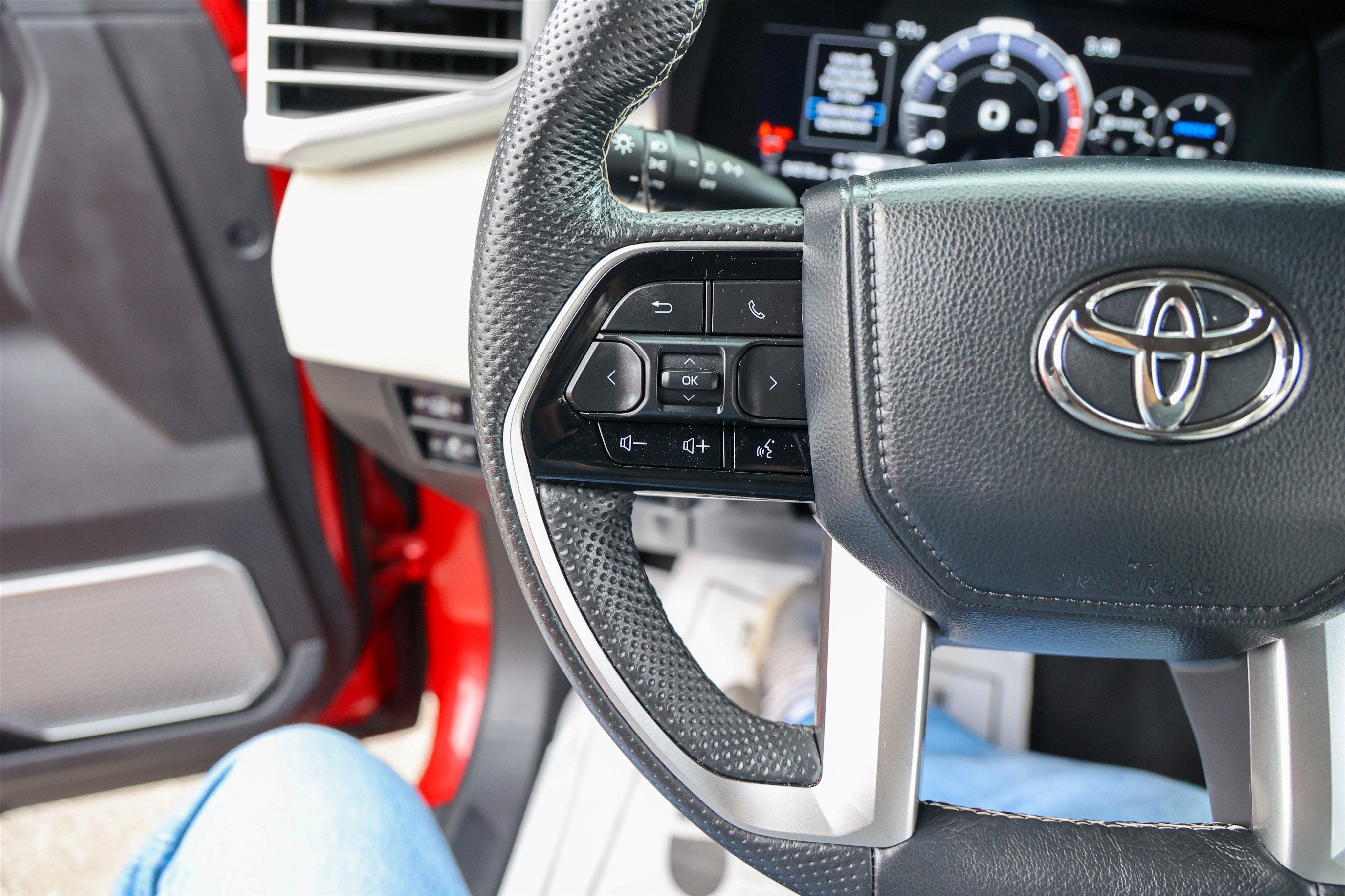 2024 Toyota SEQUOIA 4WD Capstone