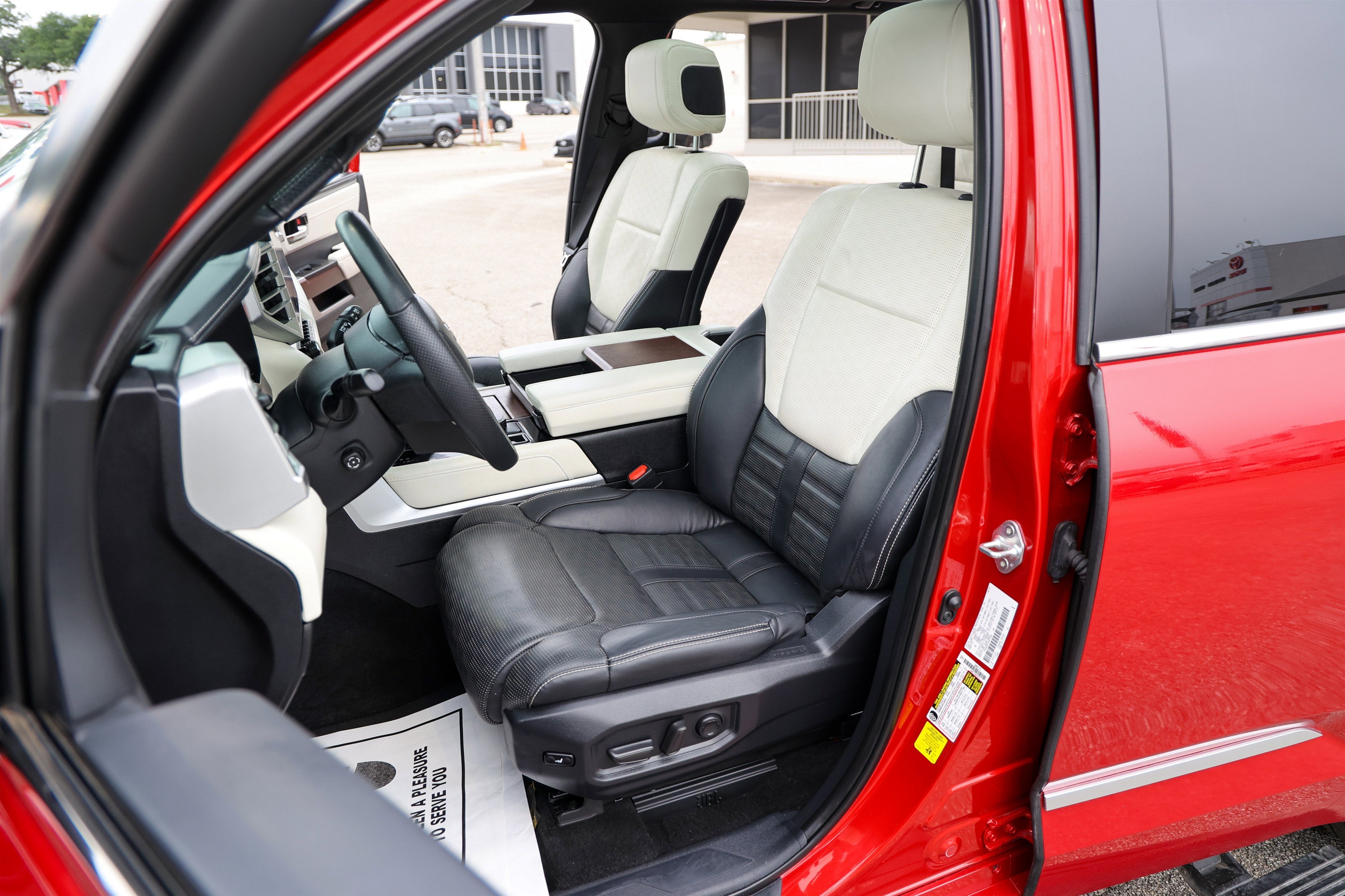 2024 Toyota SEQUOIA 4WD Capstone