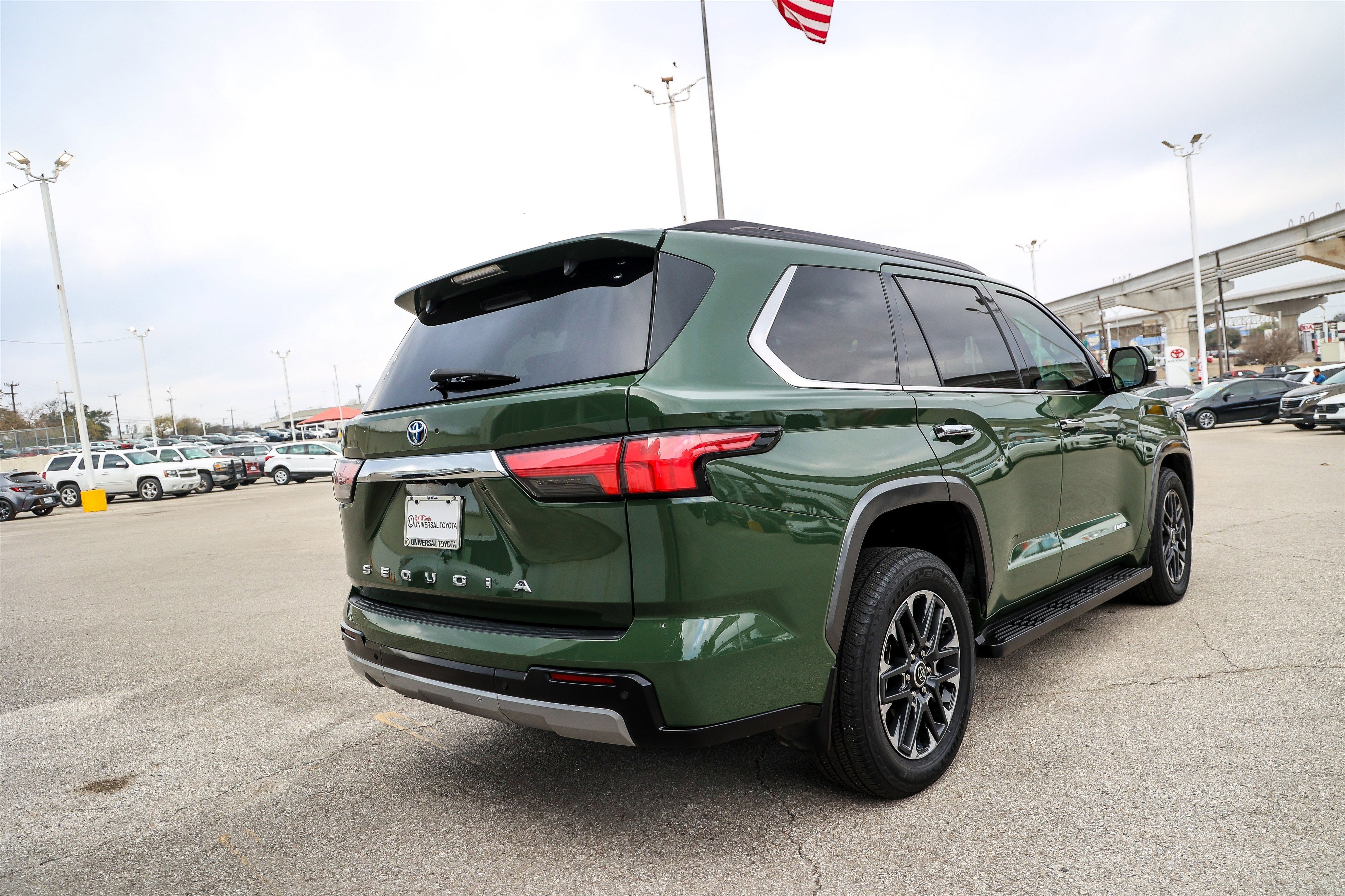 2023 Toyota SEQUOIA 4WD Limited