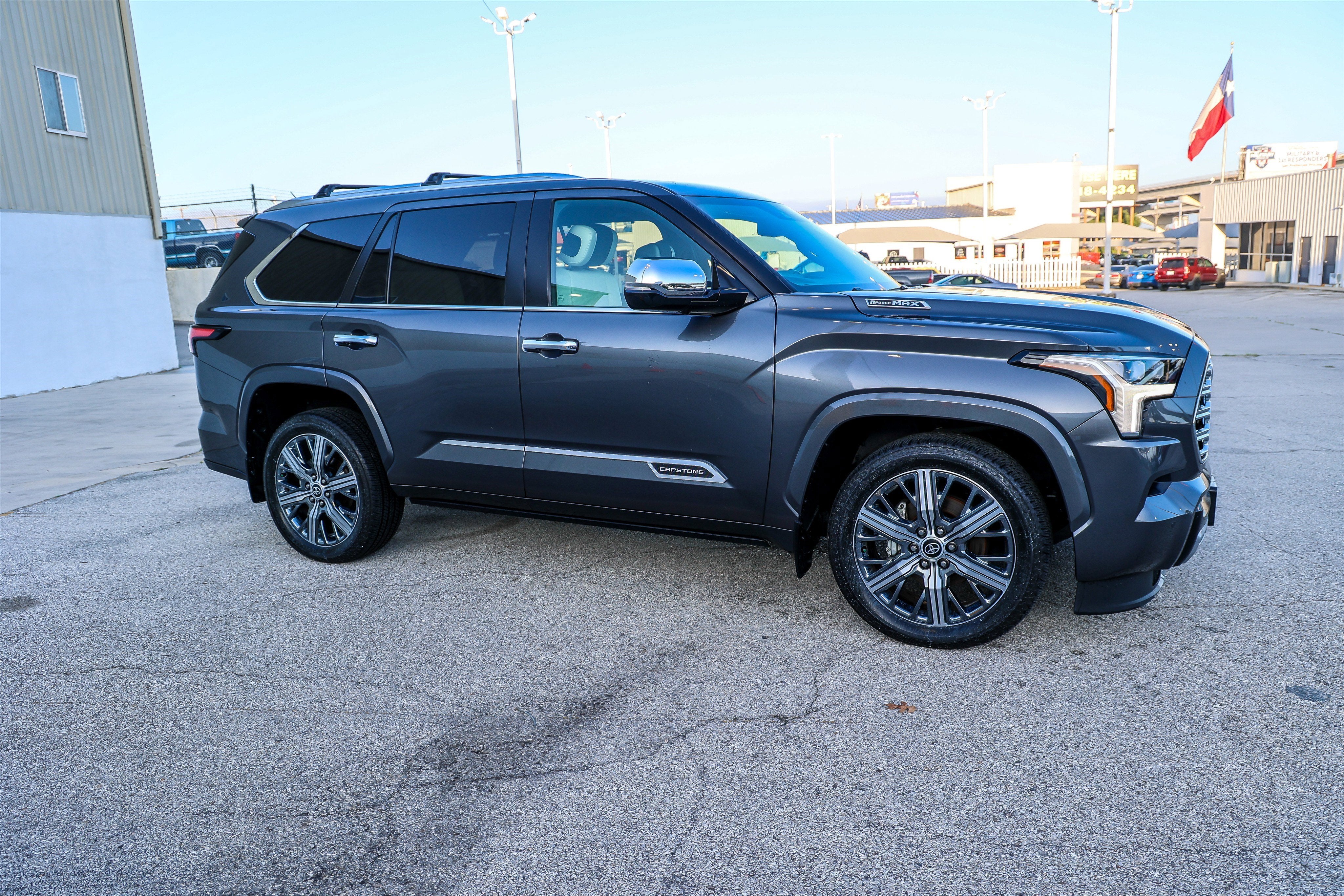 2024 Toyota SEQUOIA 4WD Capstone