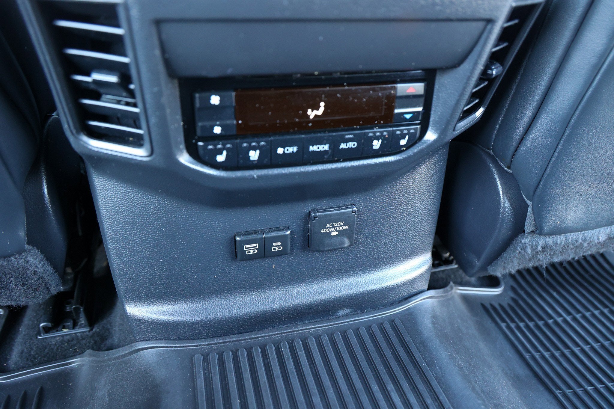 2023 Toyota SEQUOIA 4WD Capstone