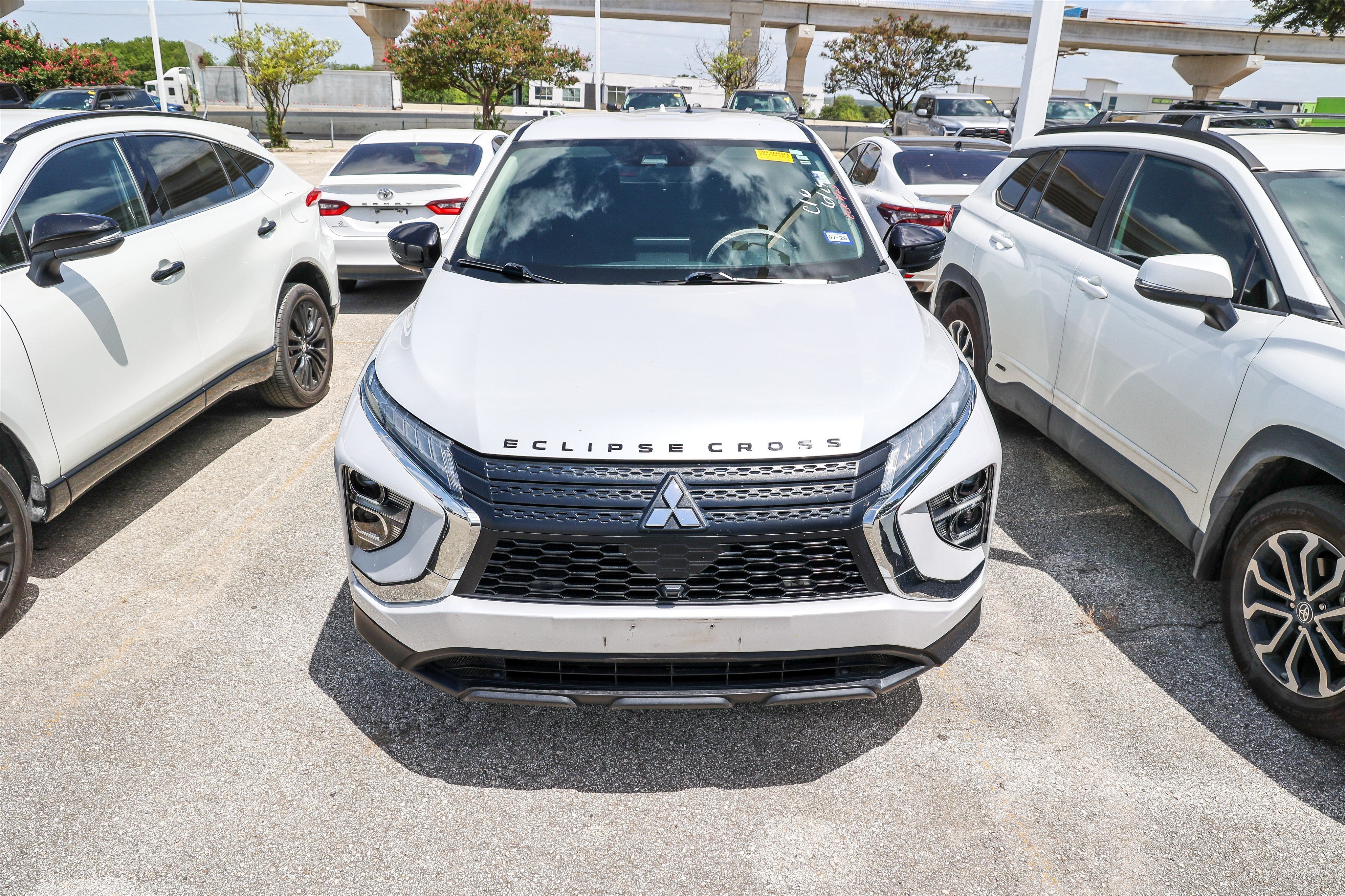 2023 Mitsubishi Eclipse Cross LE