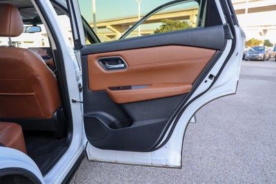 2025 Nissan Rogue Platinum