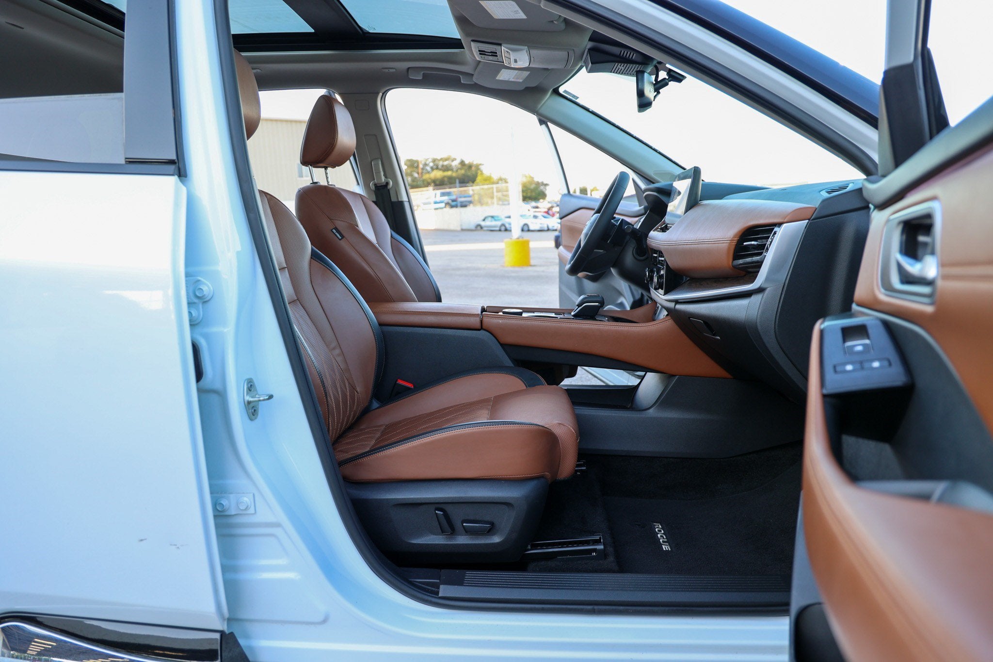 2025 Nissan Rogue Platinum