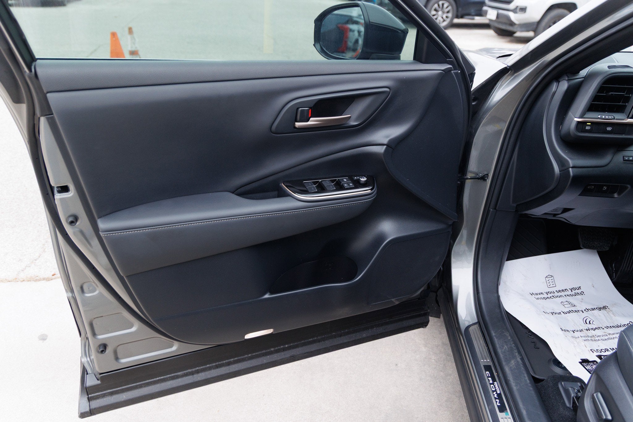 2026 Toyota CROWN XLE