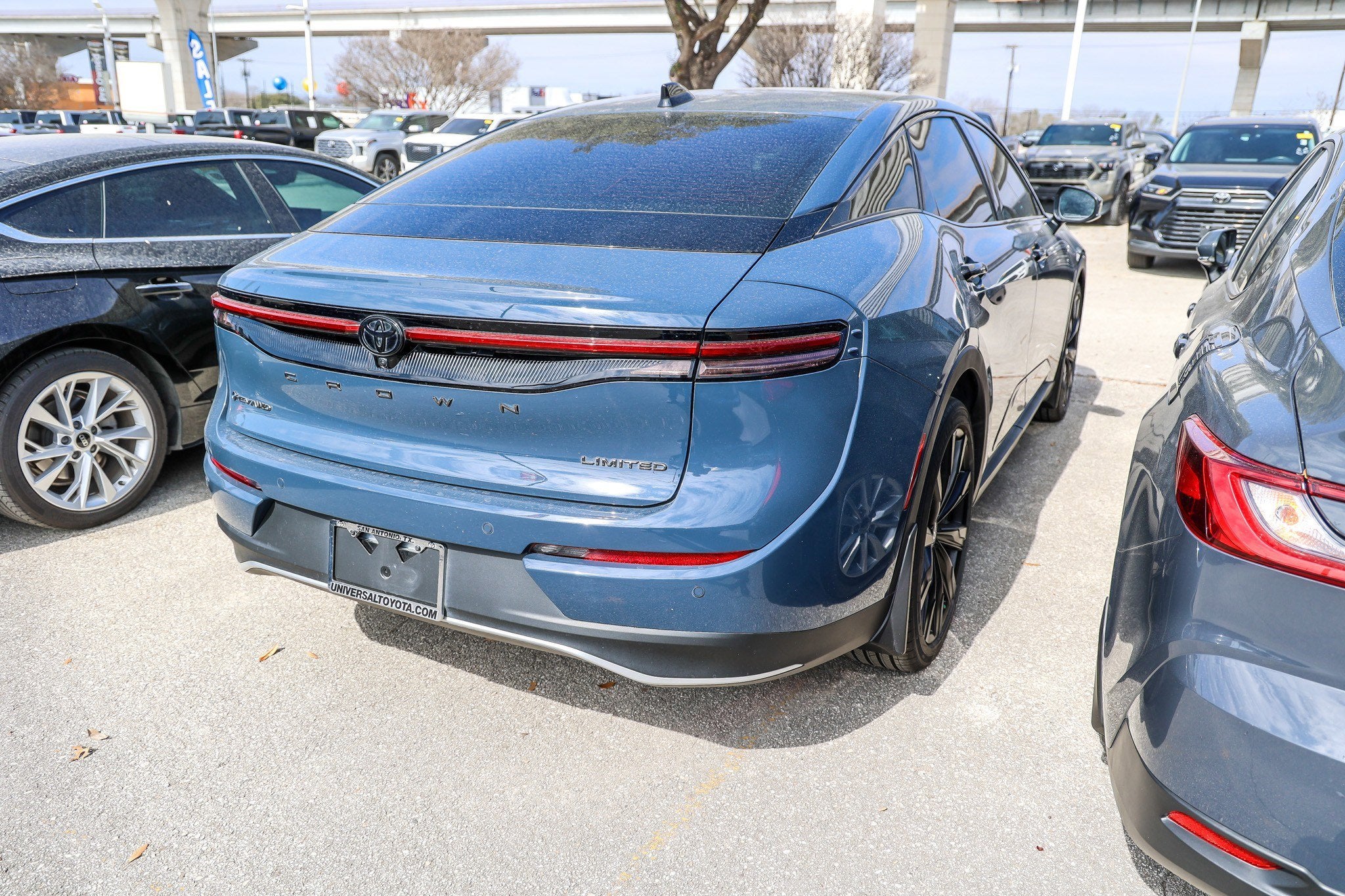 2025 Toyota CROWN Nightshade