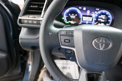 2025 Toyota Toyota Crown Signia XLE
