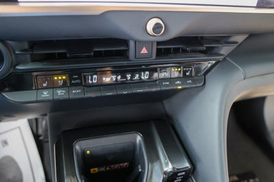 2025 Toyota Toyota Crown Signia XLE