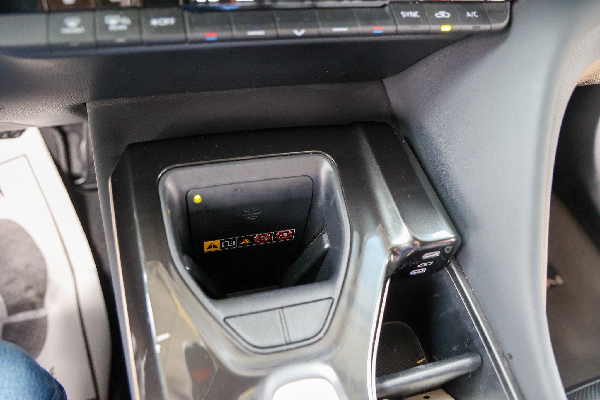 2025 Toyota Toyota Crown Signia XLE